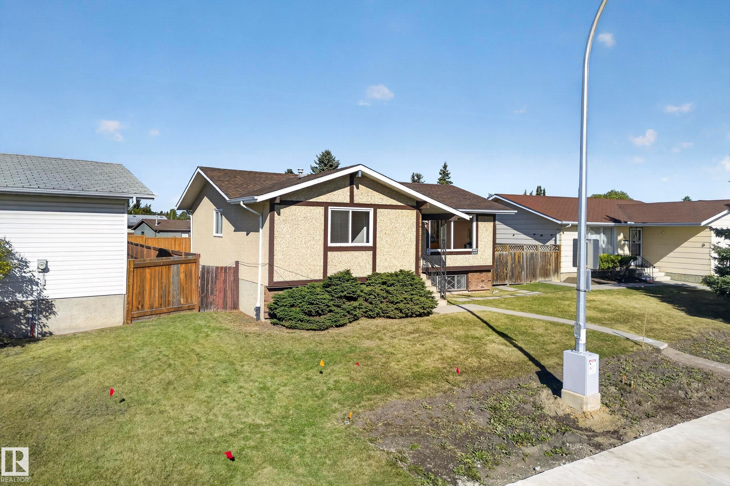 1908 62 Street Nw, Edmonton, AB