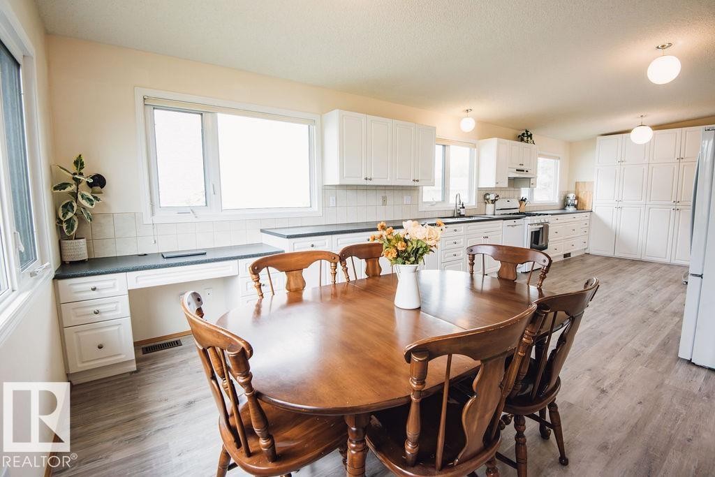 14916 94 Street Nw, Edmonton, AB