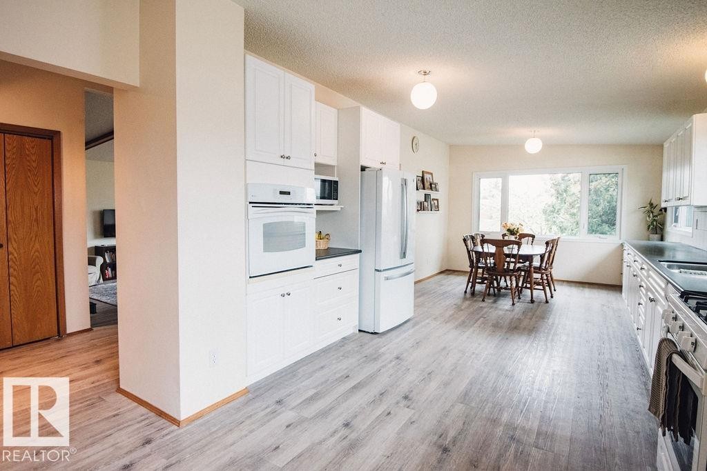 14916 94 Street Nw, Edmonton, AB