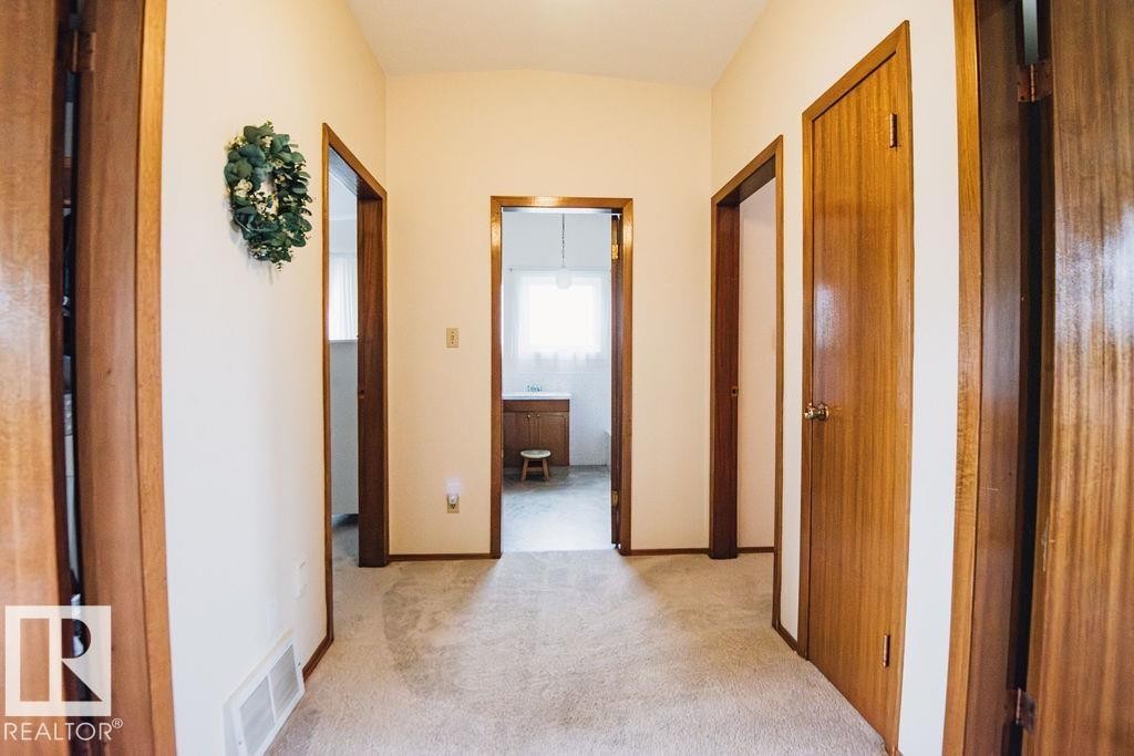 14916 94 Street Nw, Edmonton, AB