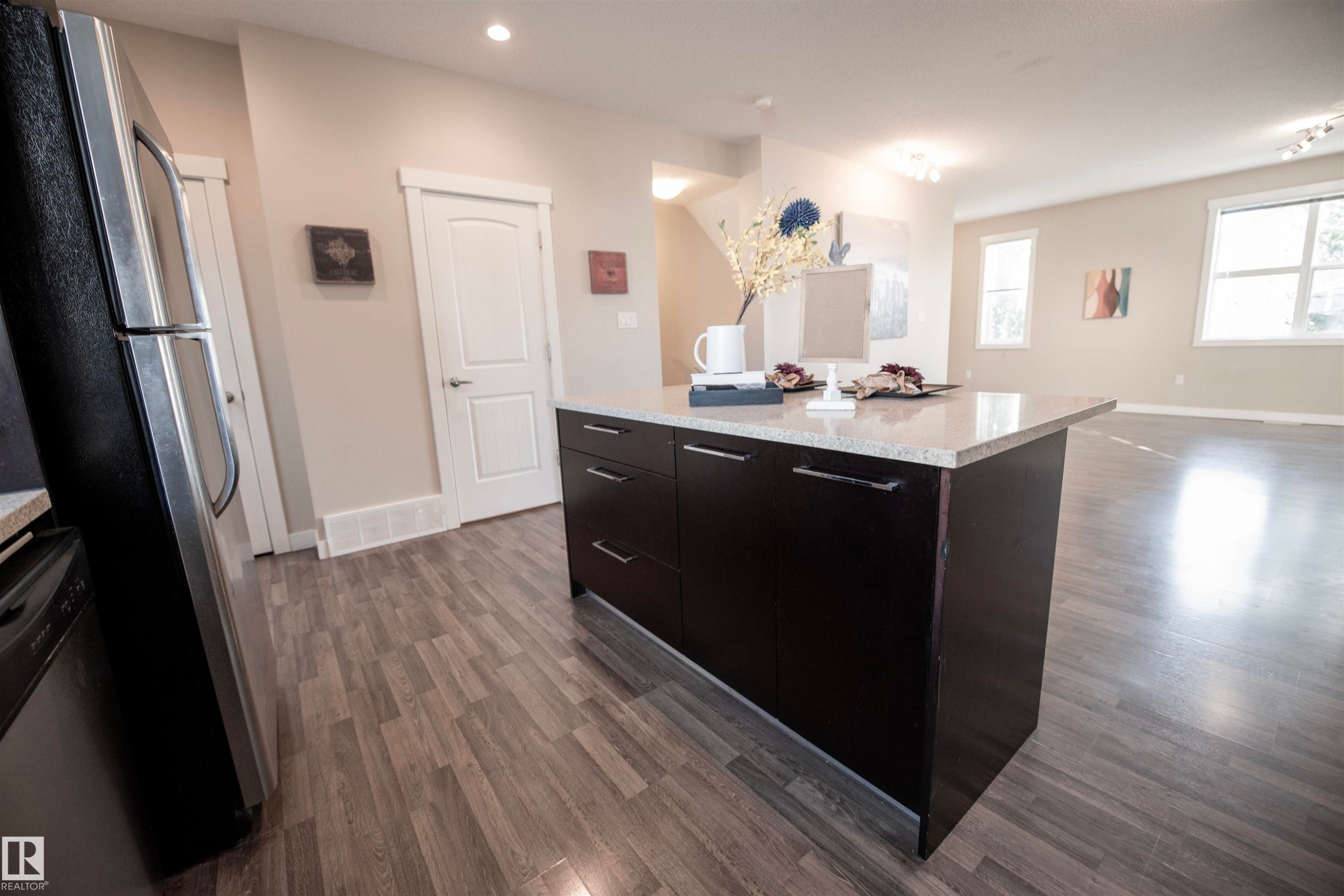 #65 8315 180 Av Nw, Edmonton, AB