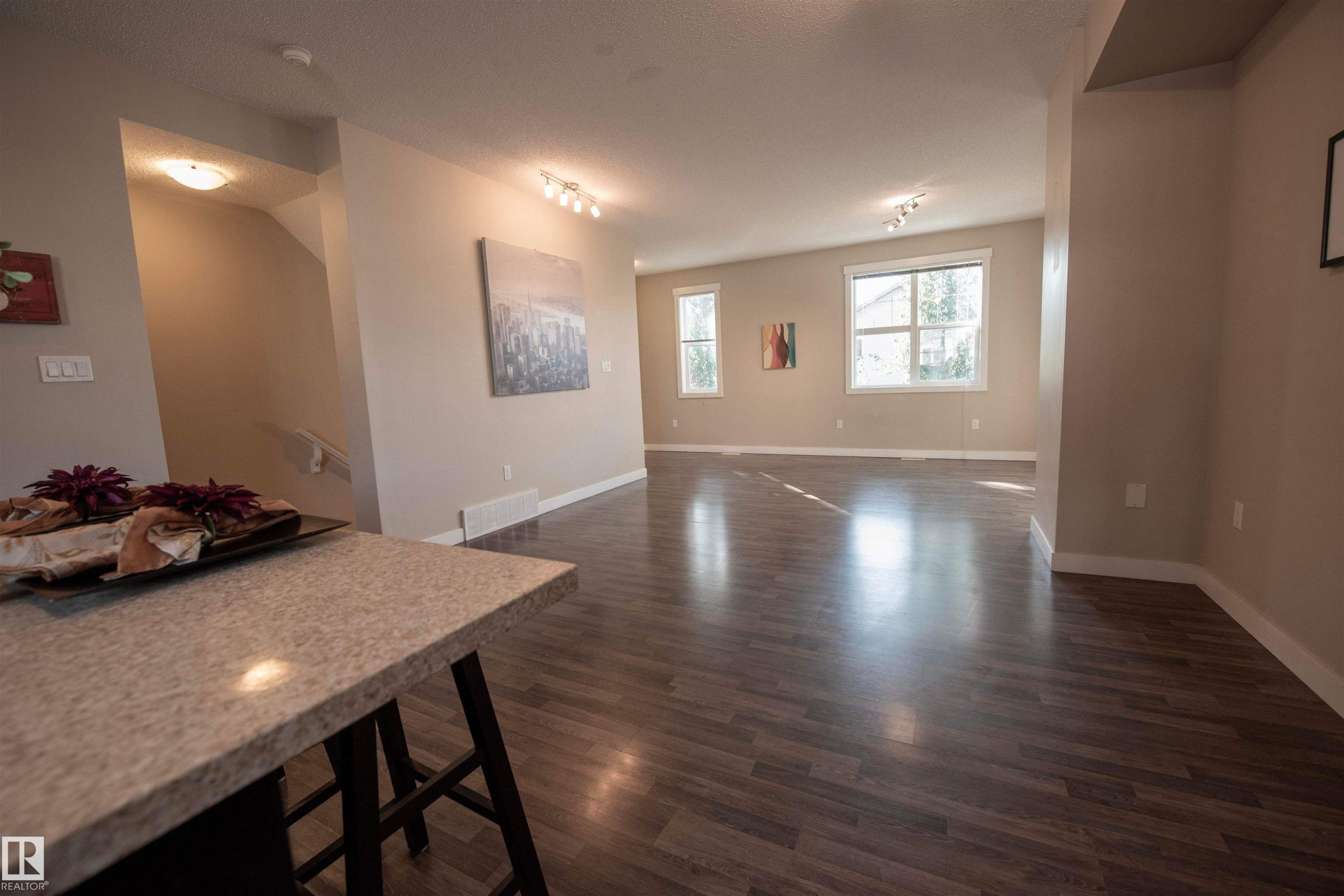 #65 8315 180 Av Nw, Edmonton, AB