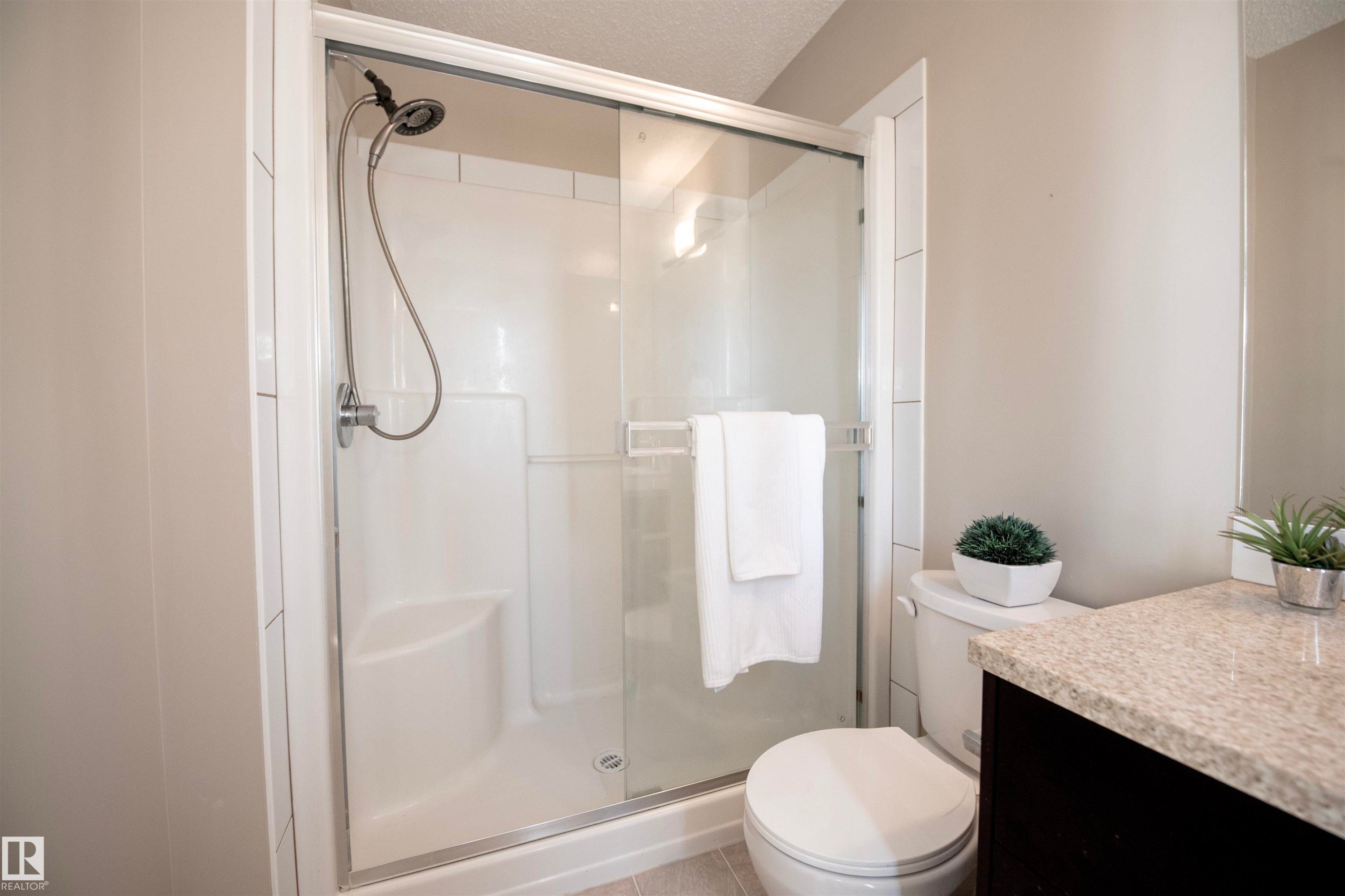 #65 8315 180 Av Nw, Edmonton, AB