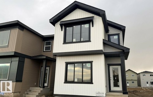 25 Parker Lane   Spruce Grove, AB T7X 4T1