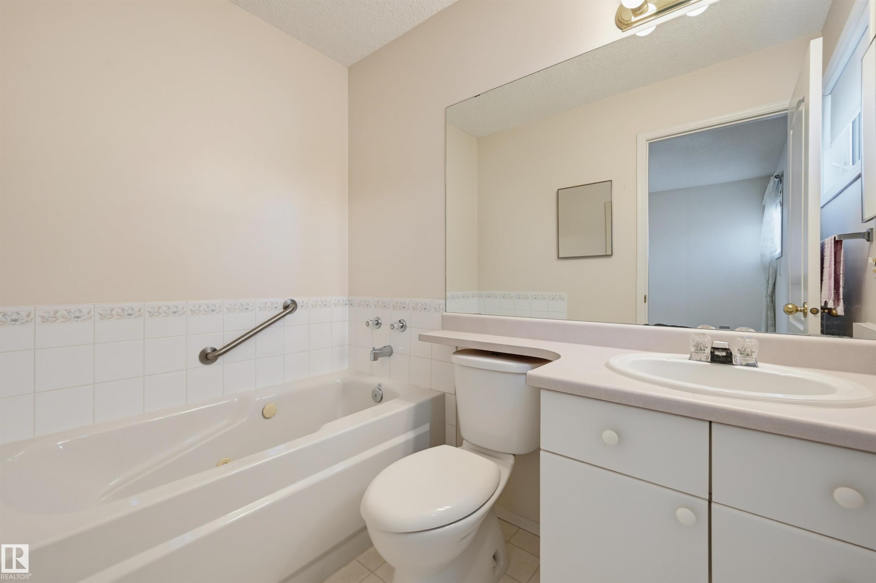 13709 131 Avenue Nw, Edmonton, AB