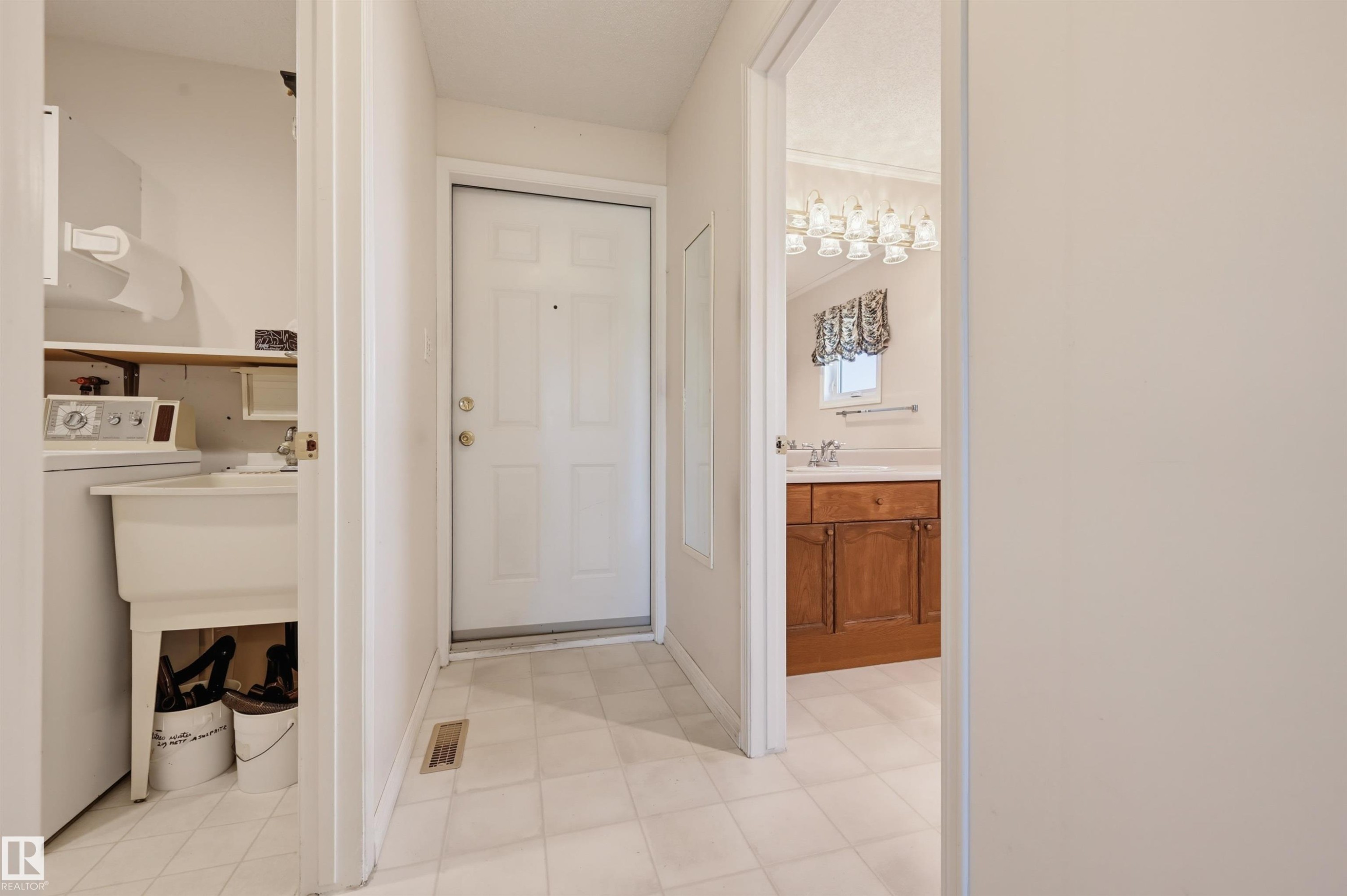 13709 131 Avenue Nw, Edmonton, AB