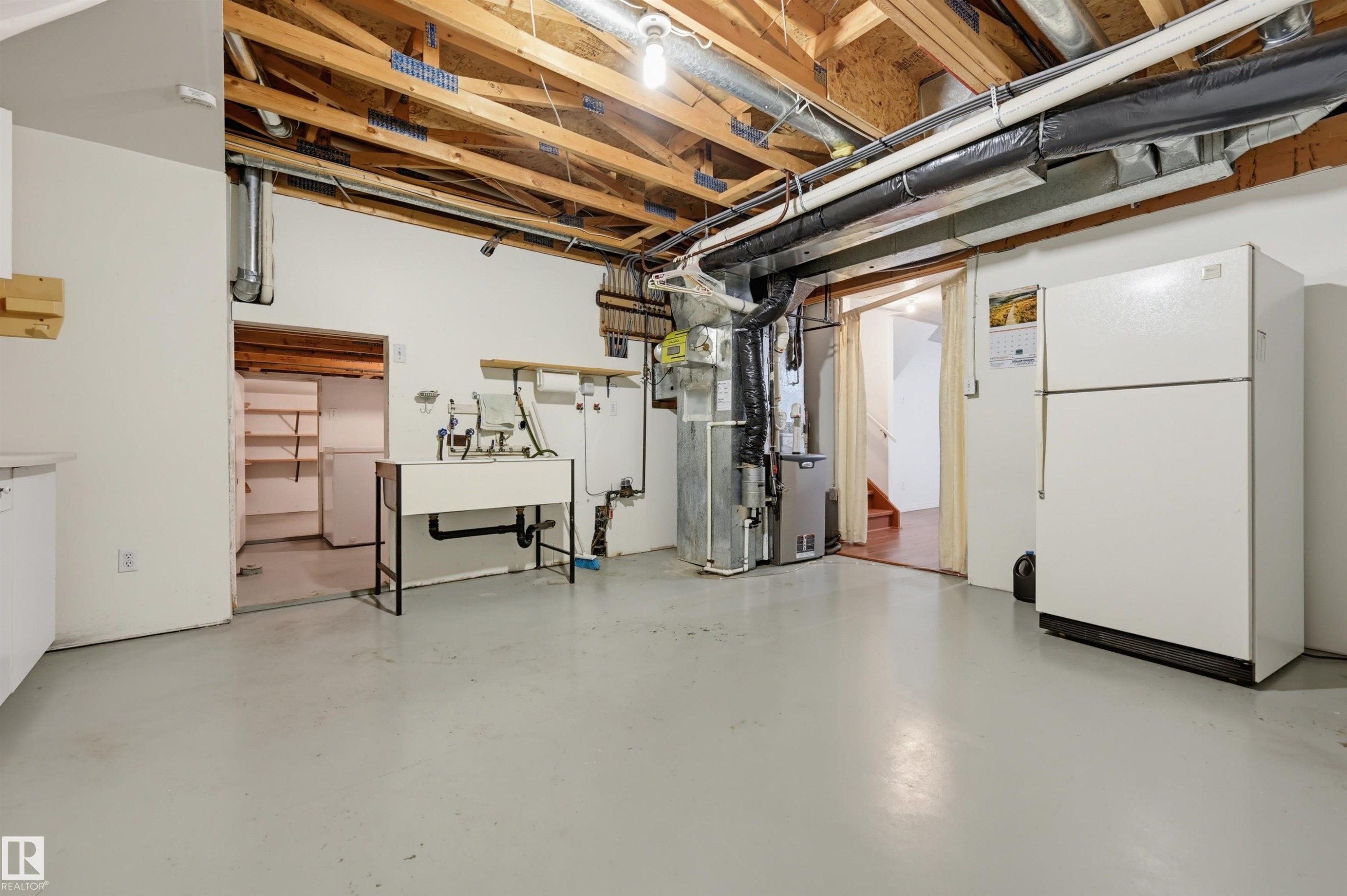 13709 131 Avenue Nw, Edmonton, AB