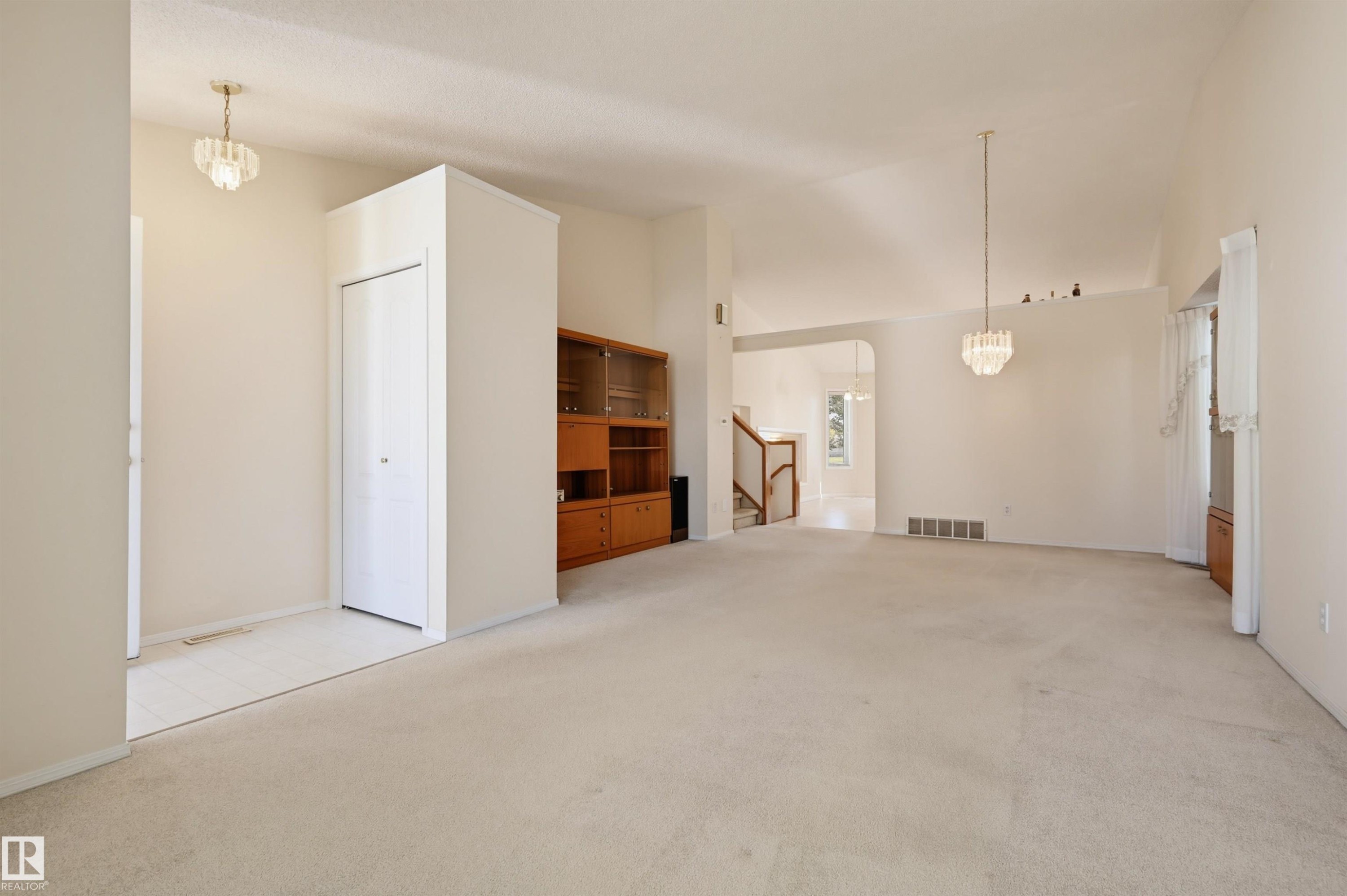 13709 131 Avenue Nw, Edmonton, AB