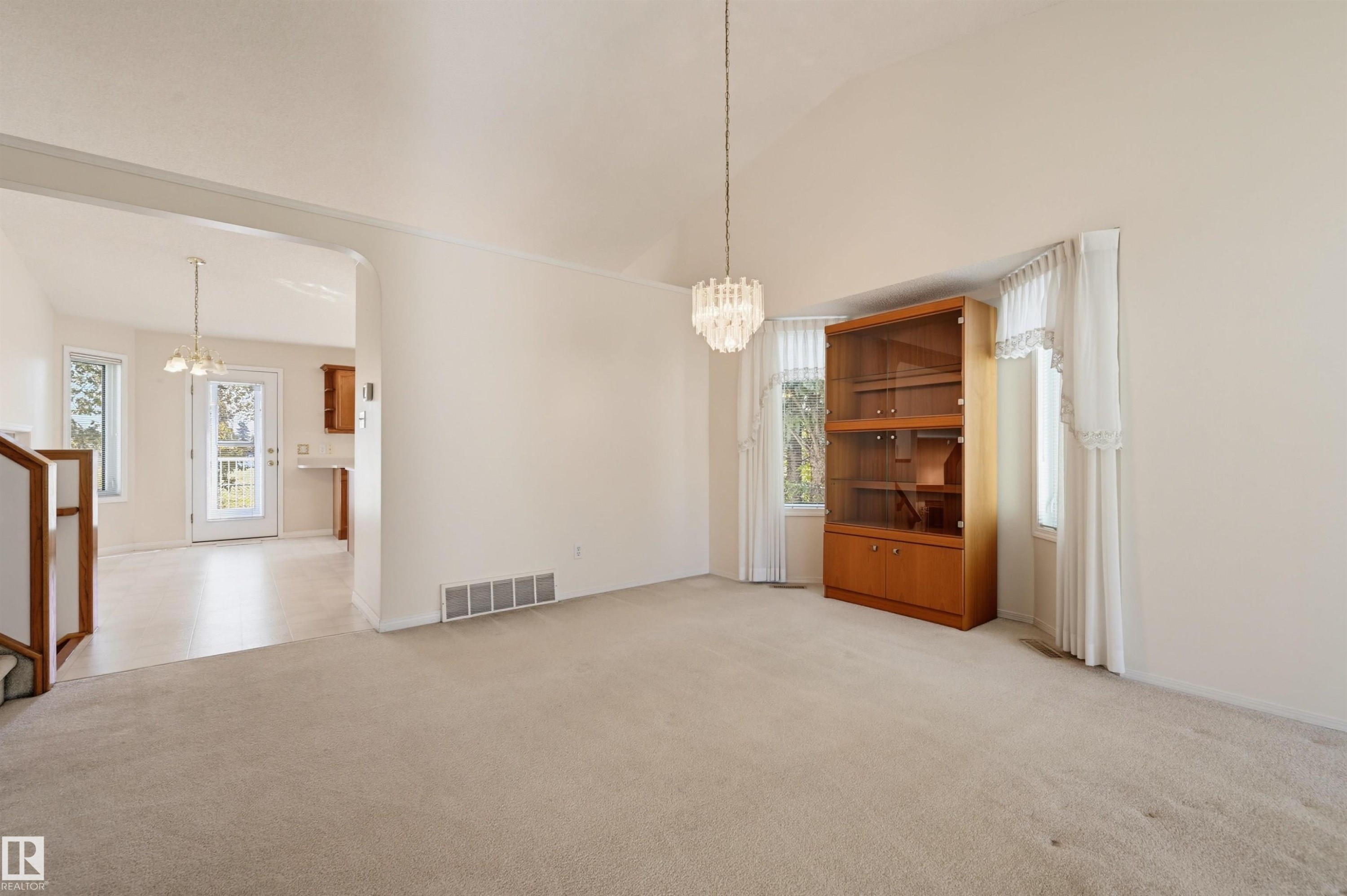 13709 131 Avenue Nw, Edmonton, AB
