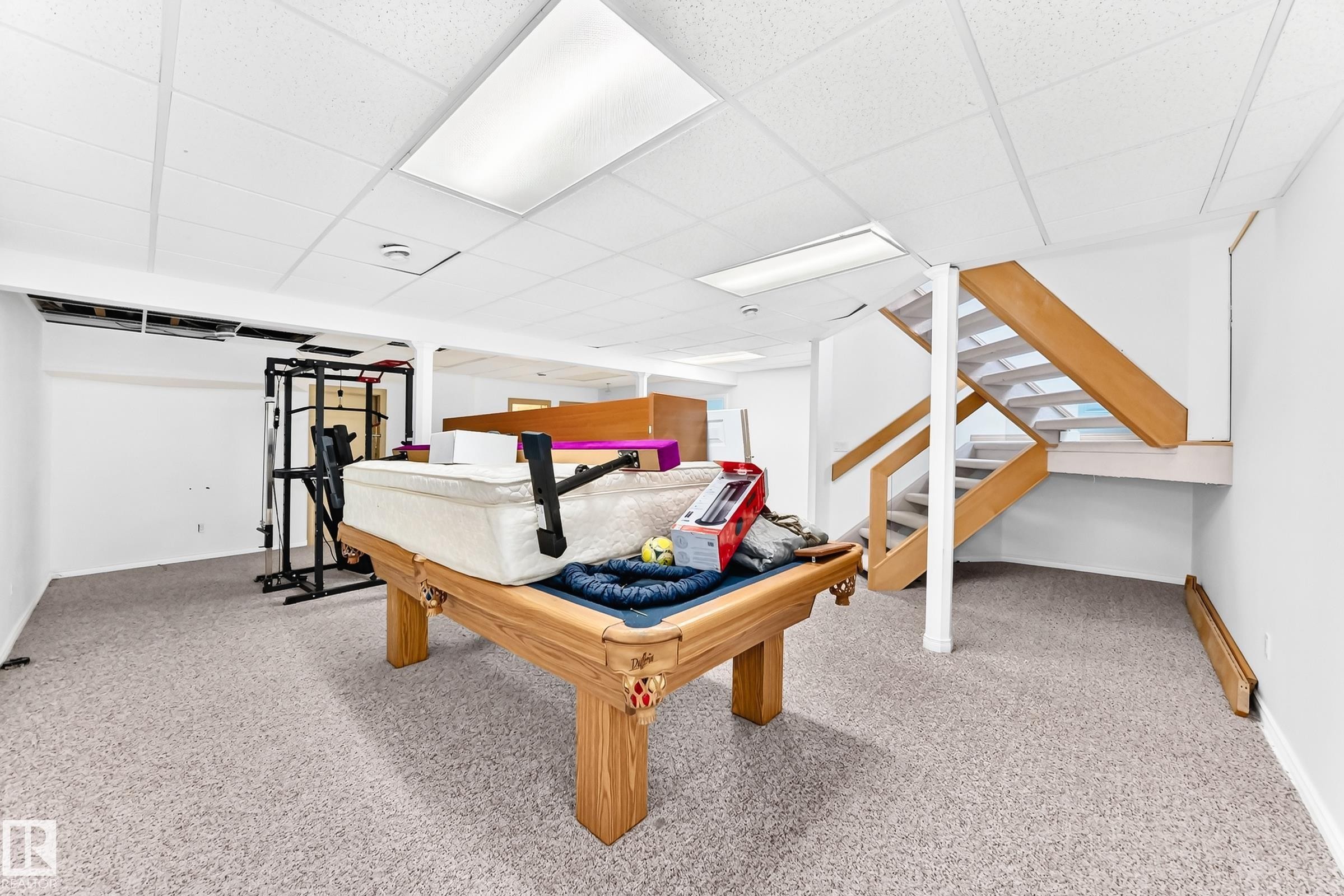 566 Butterworth Way Nw, Edmonton, AB