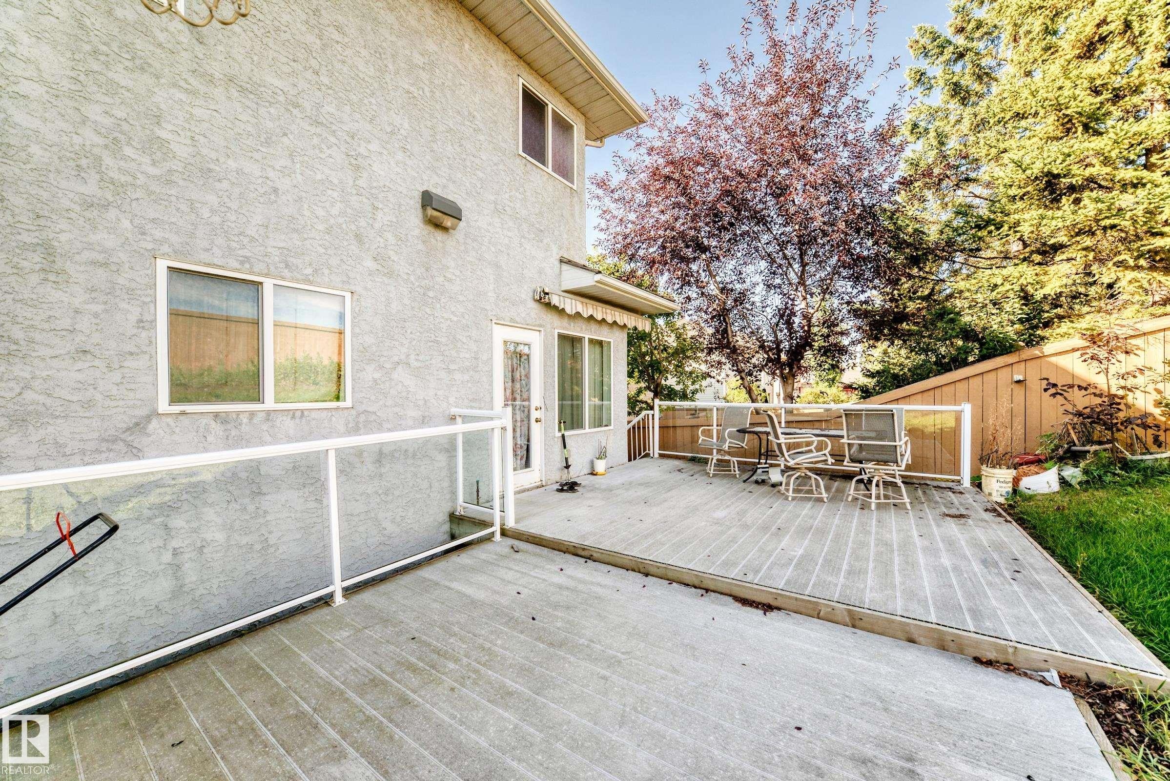 566 Butterworth Way Nw, Edmonton, AB