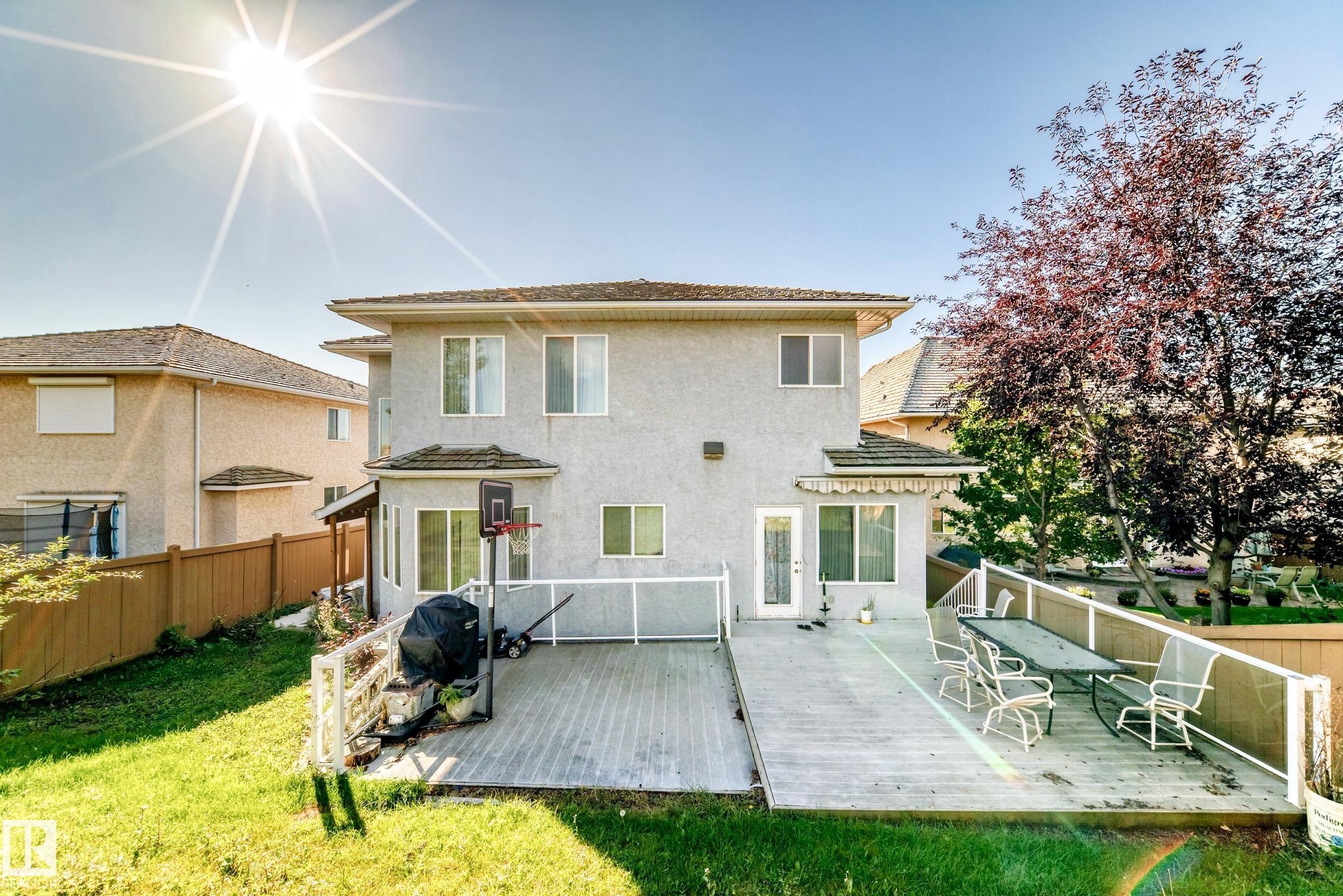 566 Butterworth Way Nw, Edmonton, AB