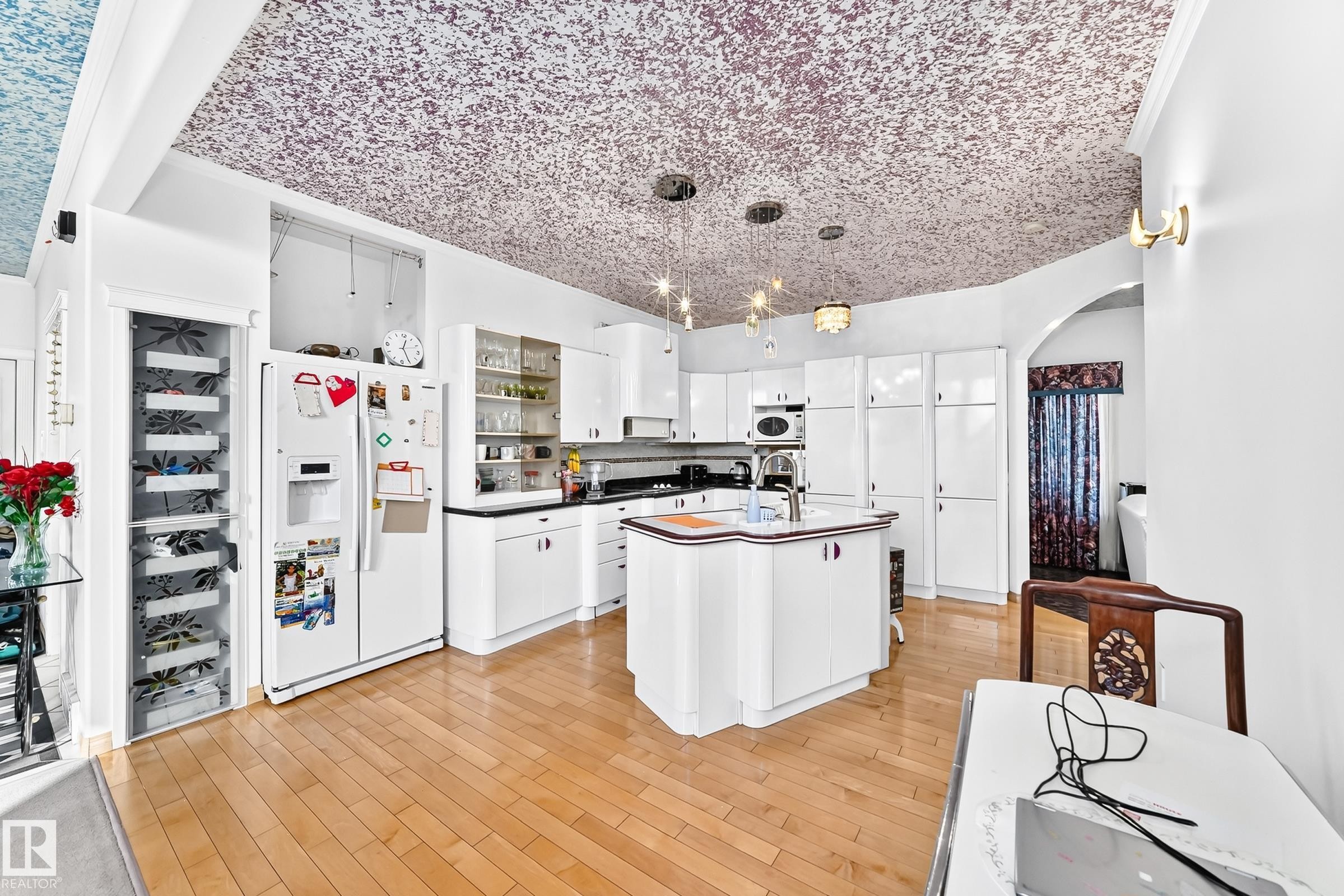 566 Butterworth Way Nw, Edmonton, AB