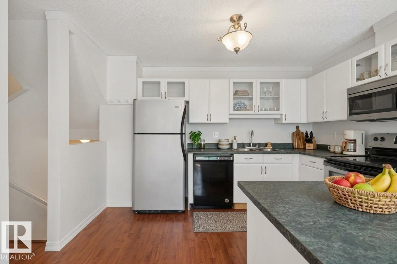 #37 9520 174 St Nw, Edmonton, AB