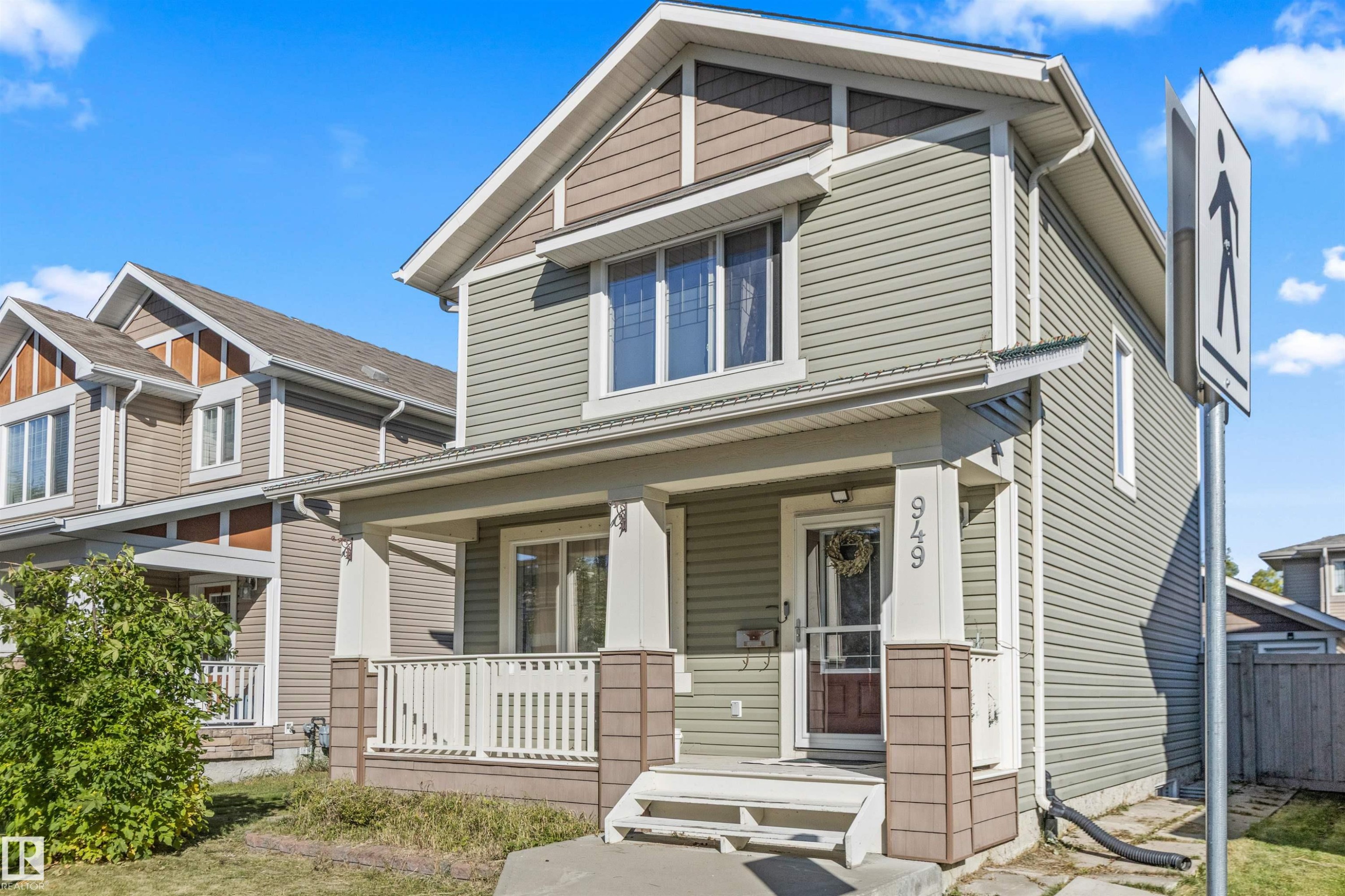 949 Valour Way Nw, Edmonton, AB