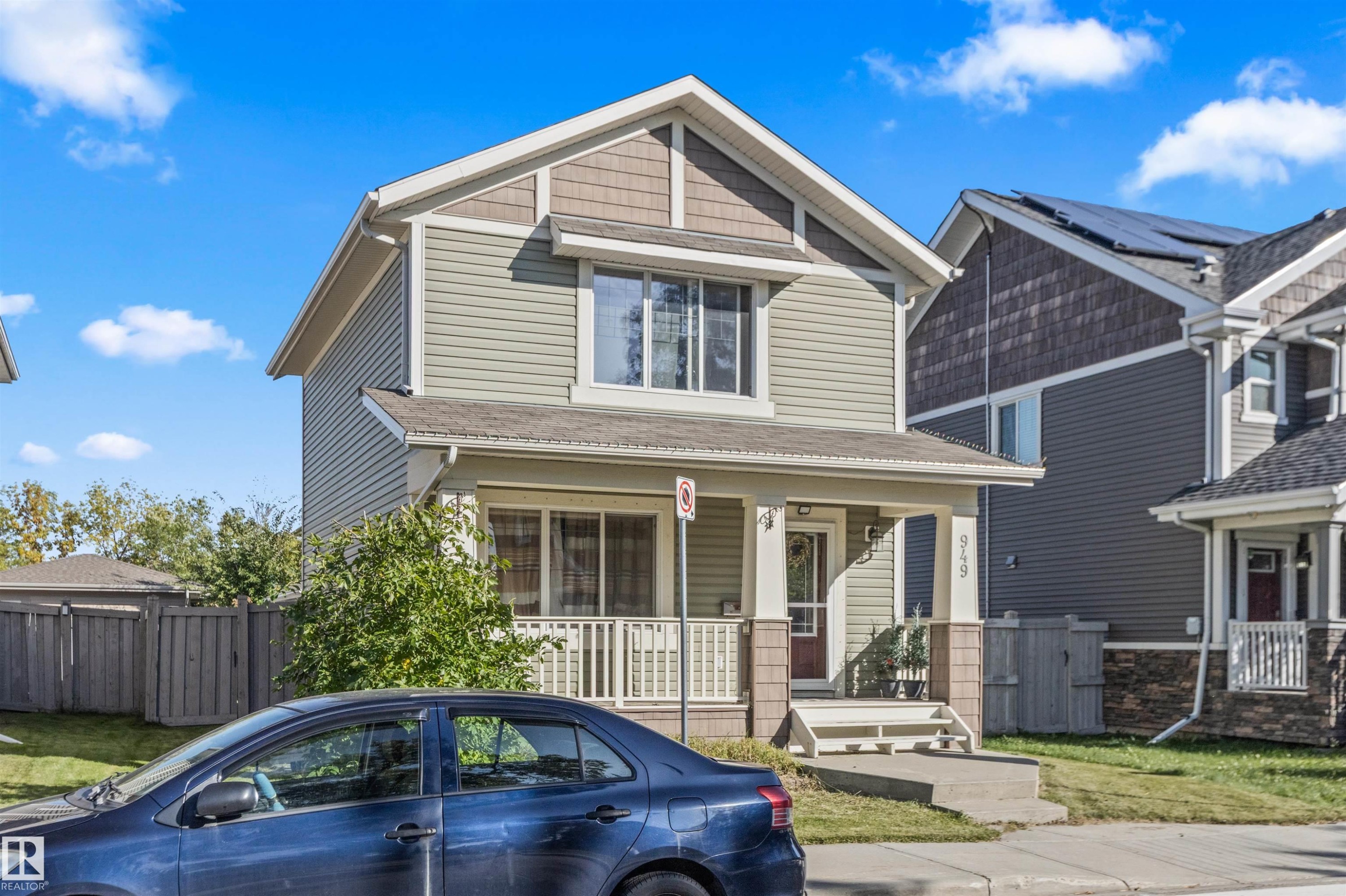 949 Valour Way Nw, Edmonton, AB