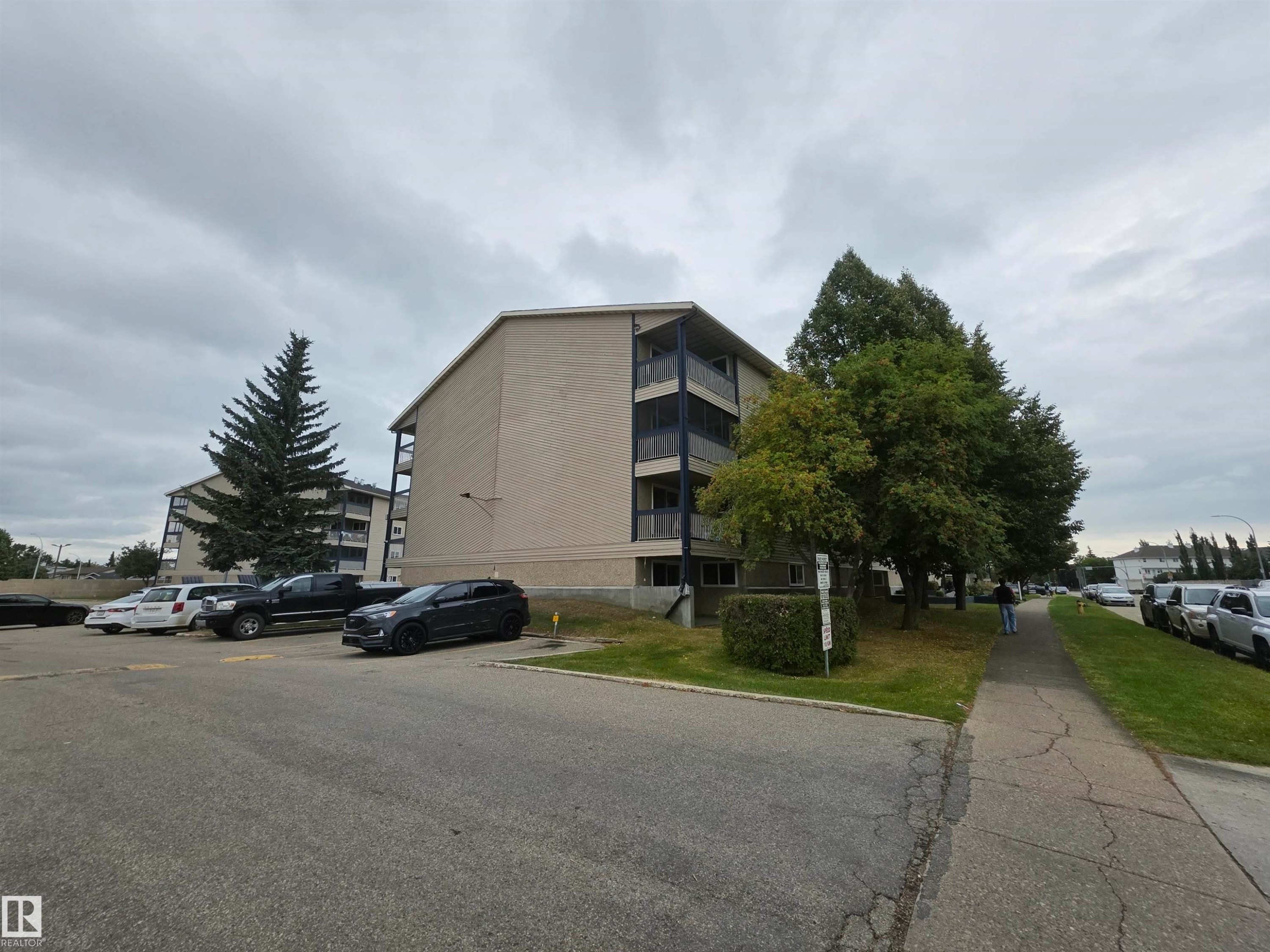 #403 2620 Mill Woods Rd E Nw, Edmonton, AB