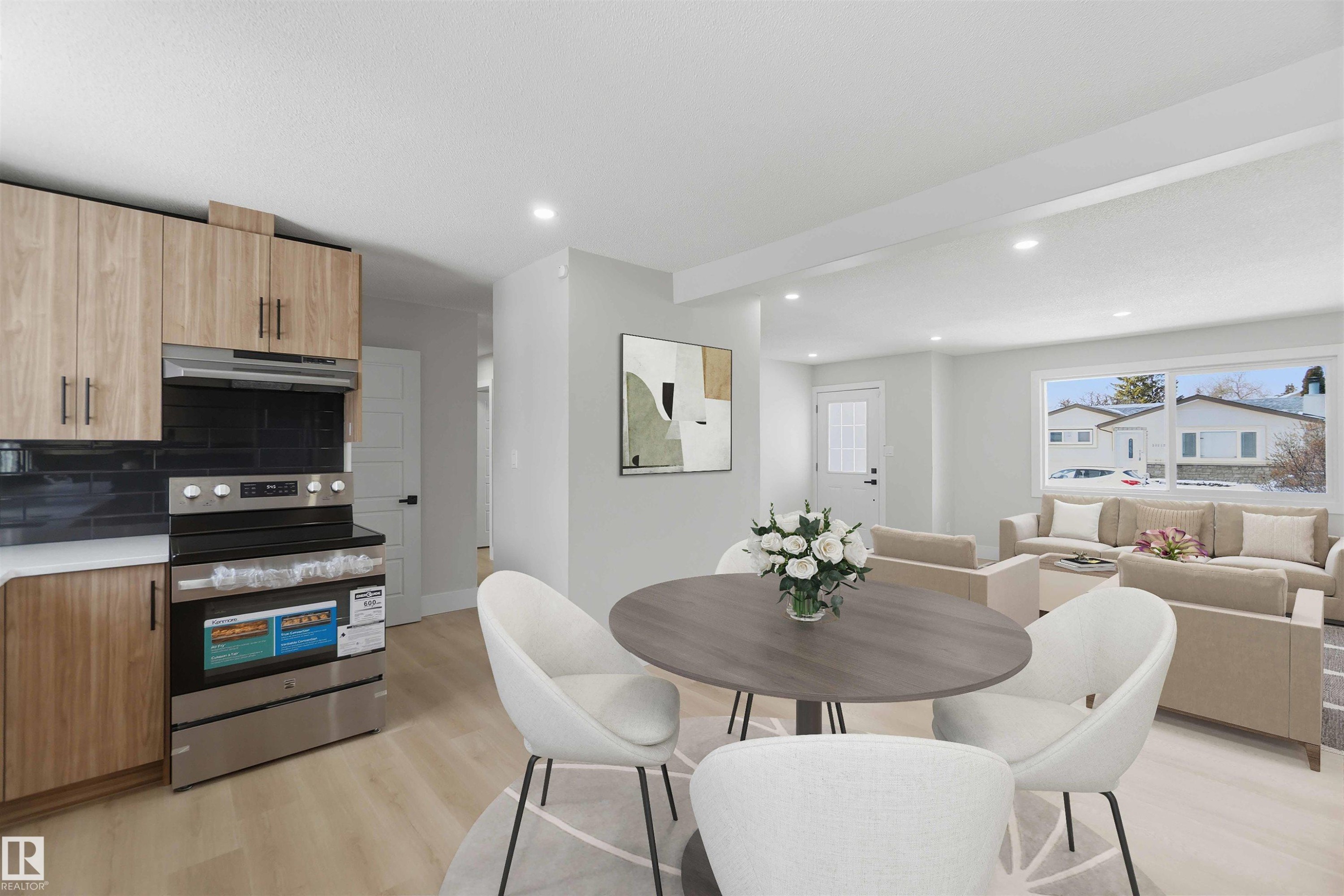 15015 95 Street Nw, Edmonton, AB