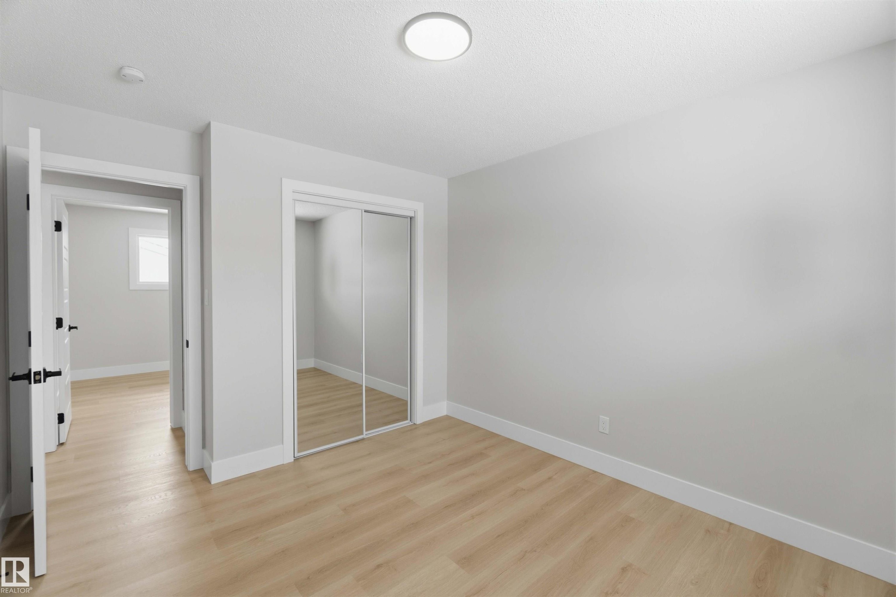 15015 95 Street Nw, Edmonton, AB