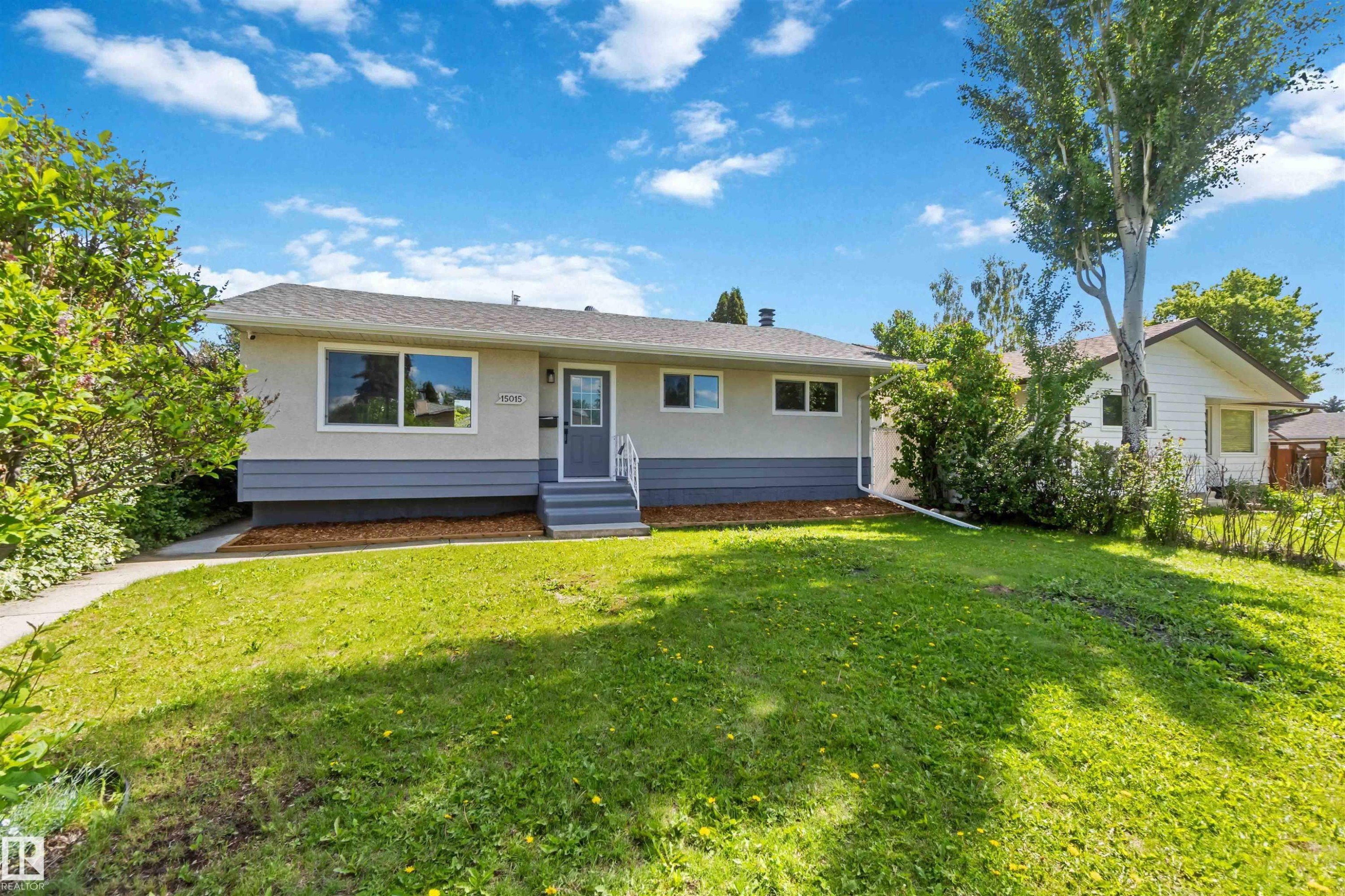15015 95 Street Nw, Edmonton, AB