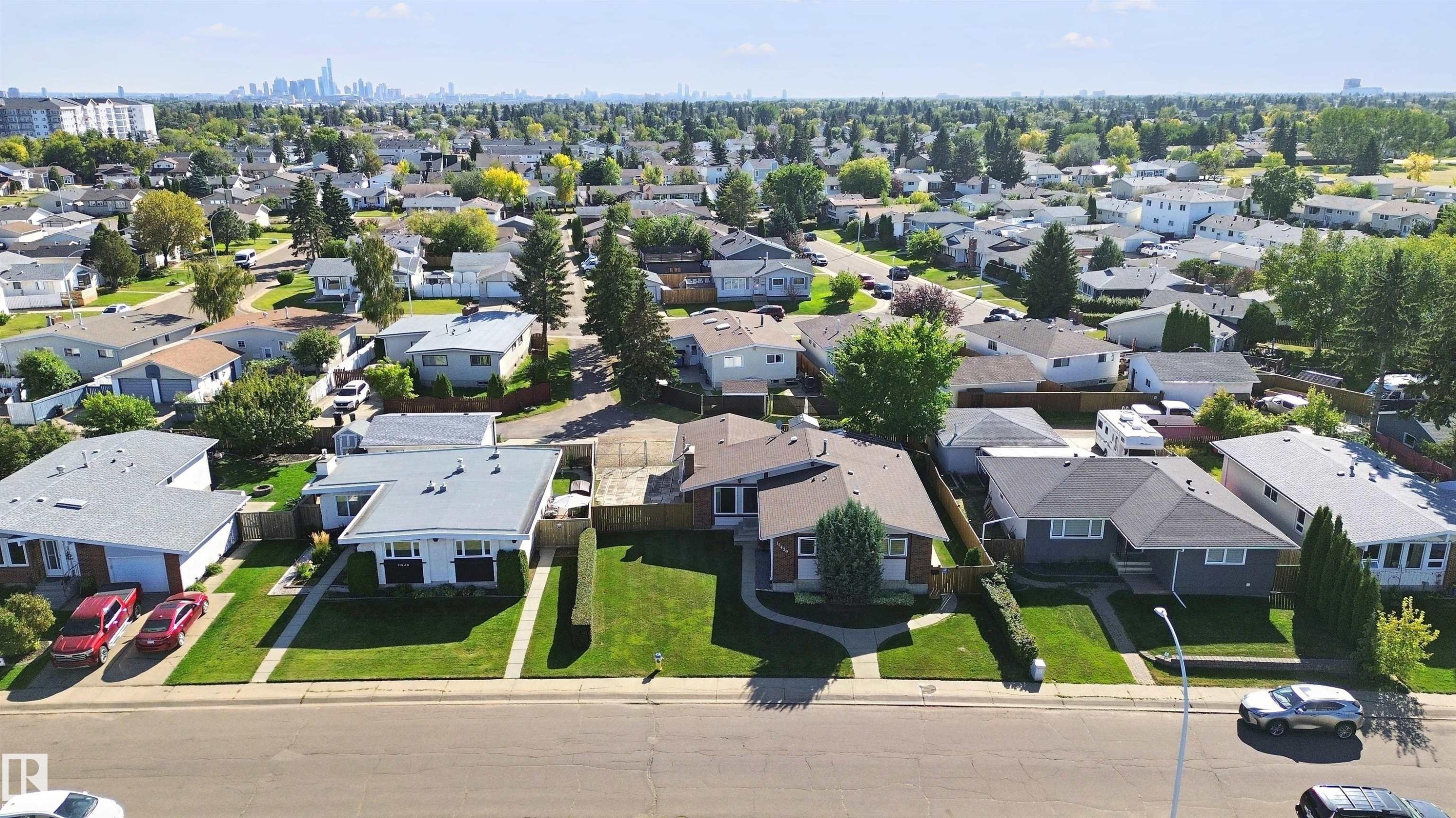 11439 144 Avenue Nw, Edmonton, AB