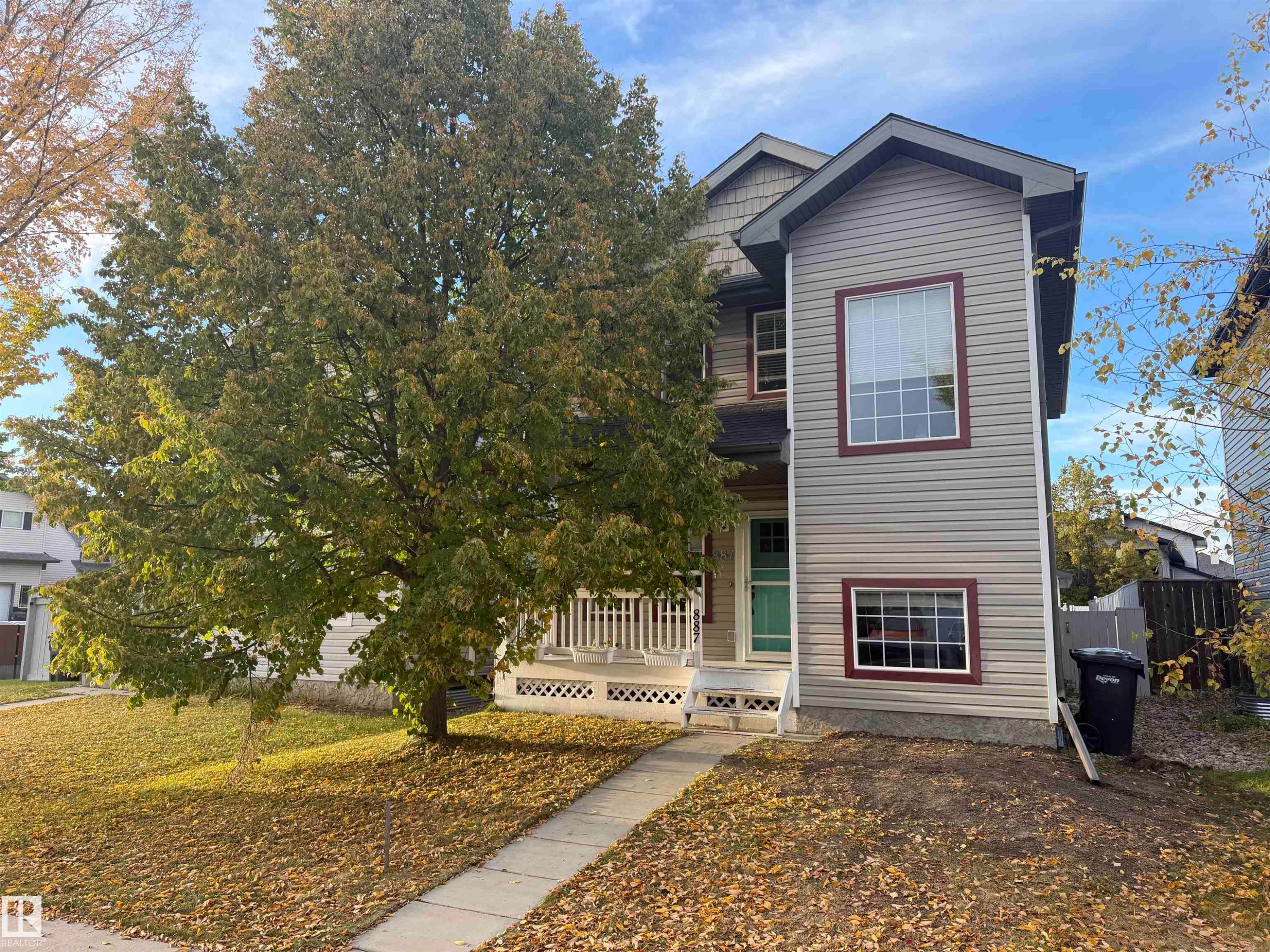 887 Oakland Boulevard, Devon, AB