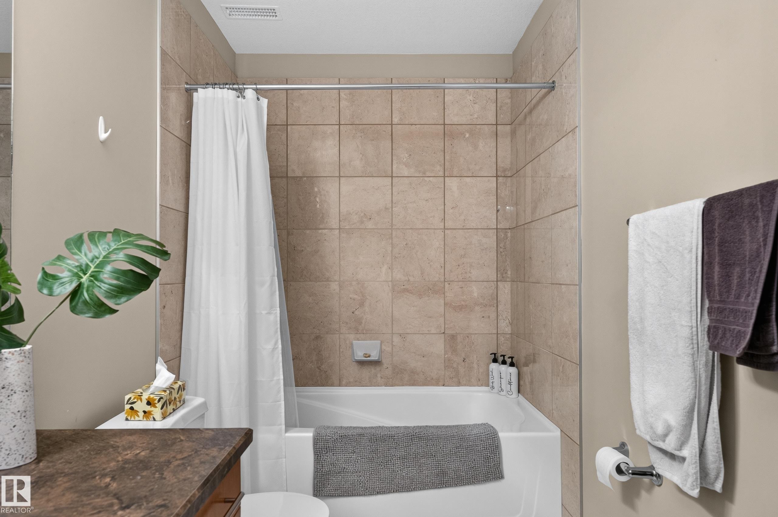 #202 10808 71 Av Nw, Edmonton, AB