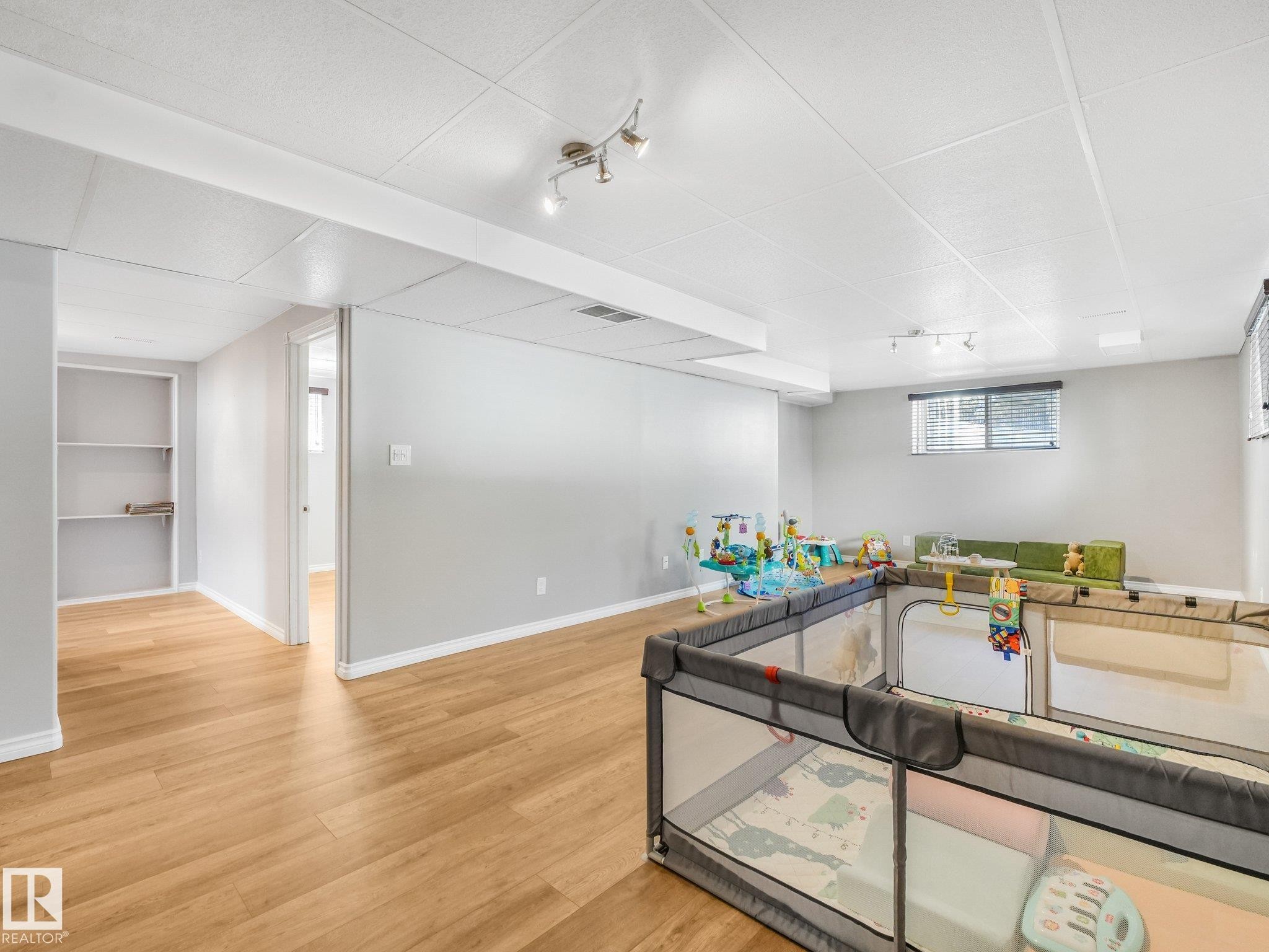 247 Hooper Crescent Nw, Edmonton, AB