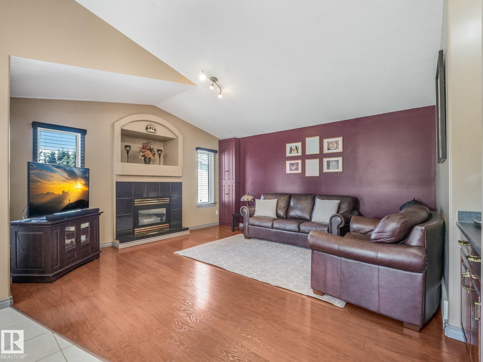 247 Hooper Crescent Nw, Edmonton, AB