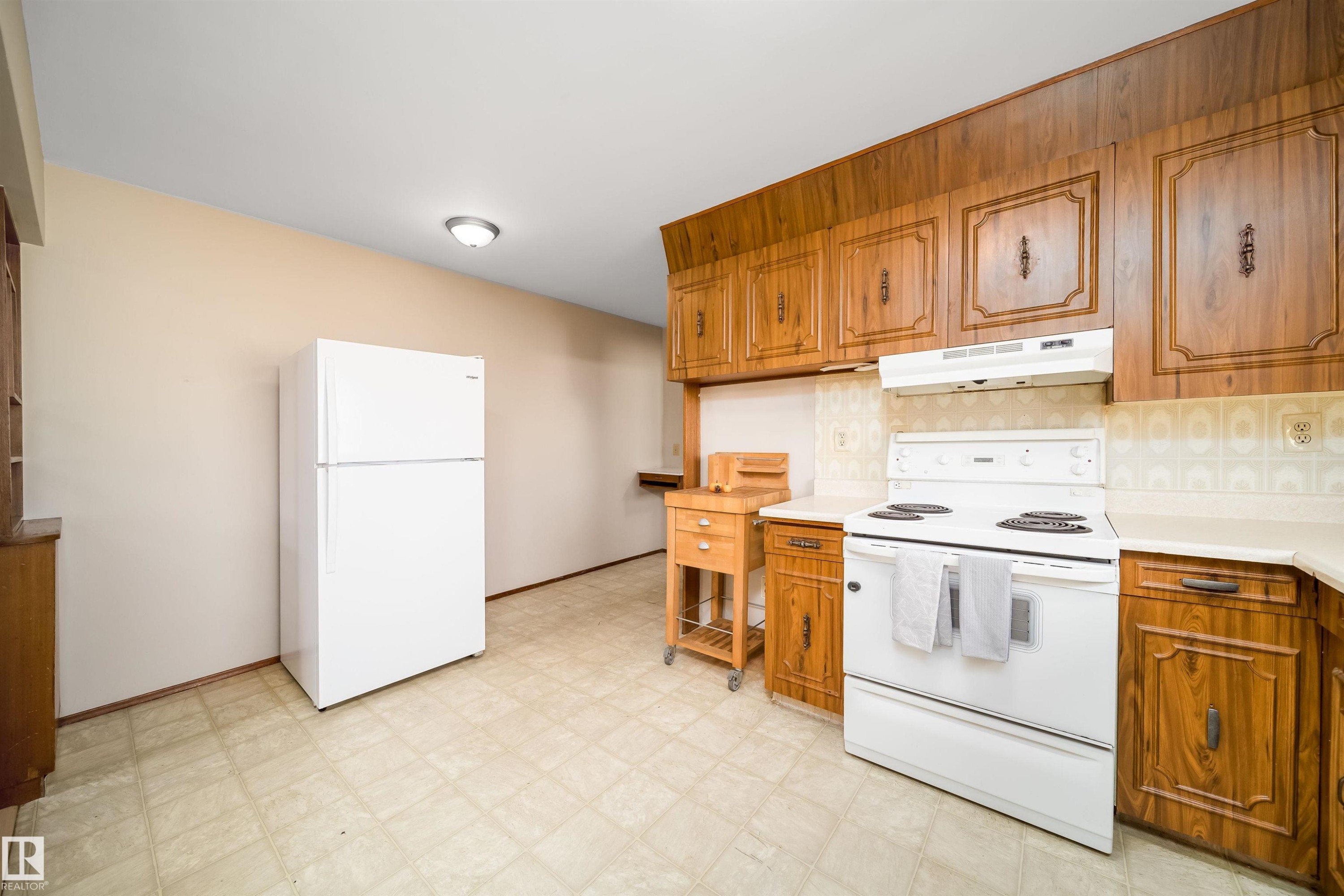 12825 102 Street Nw, Edmonton, AB