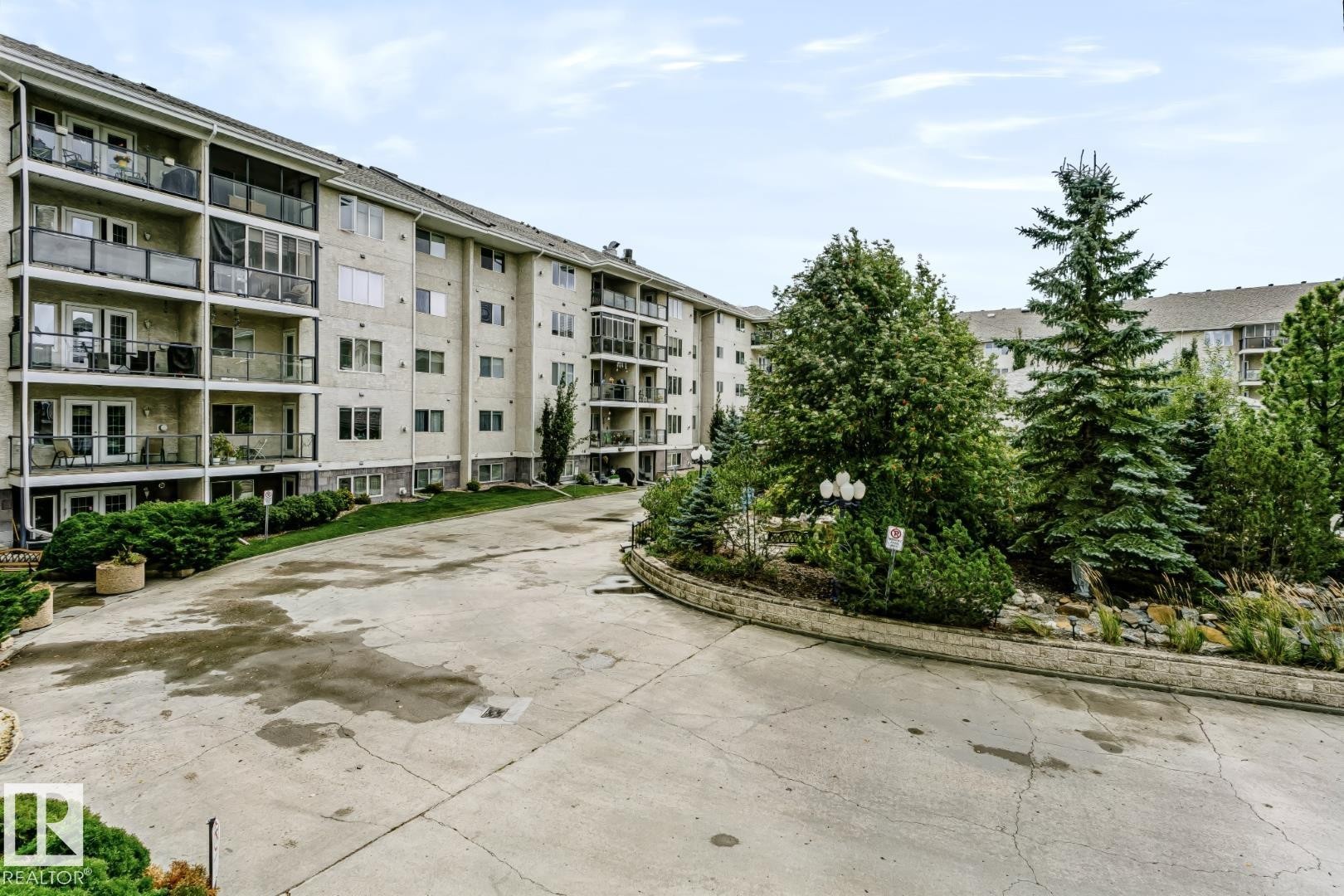 #218 261 Youville Dr E Nw, Edmonton, AB