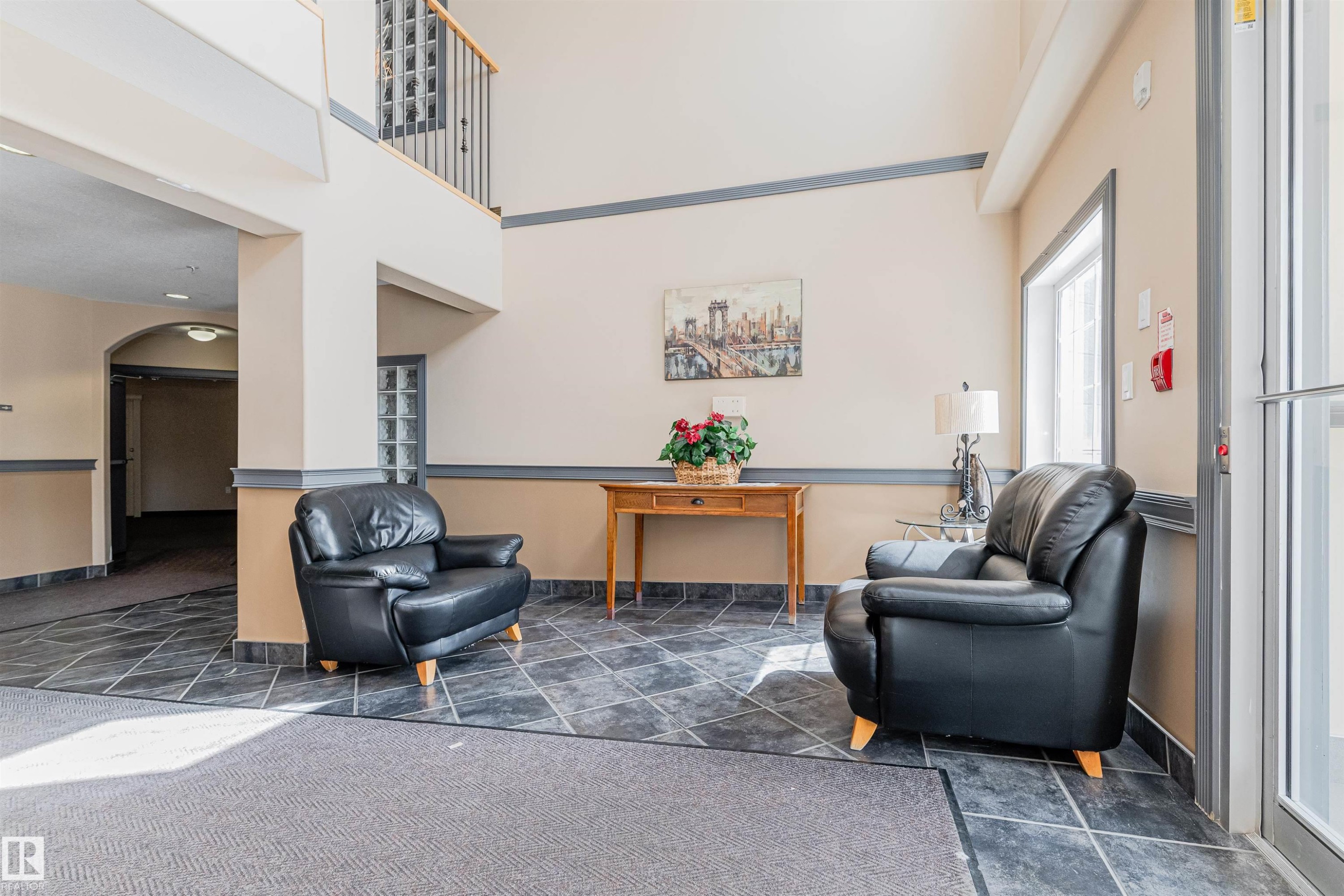 #218 261 Youville Dr E Nw, Edmonton, AB