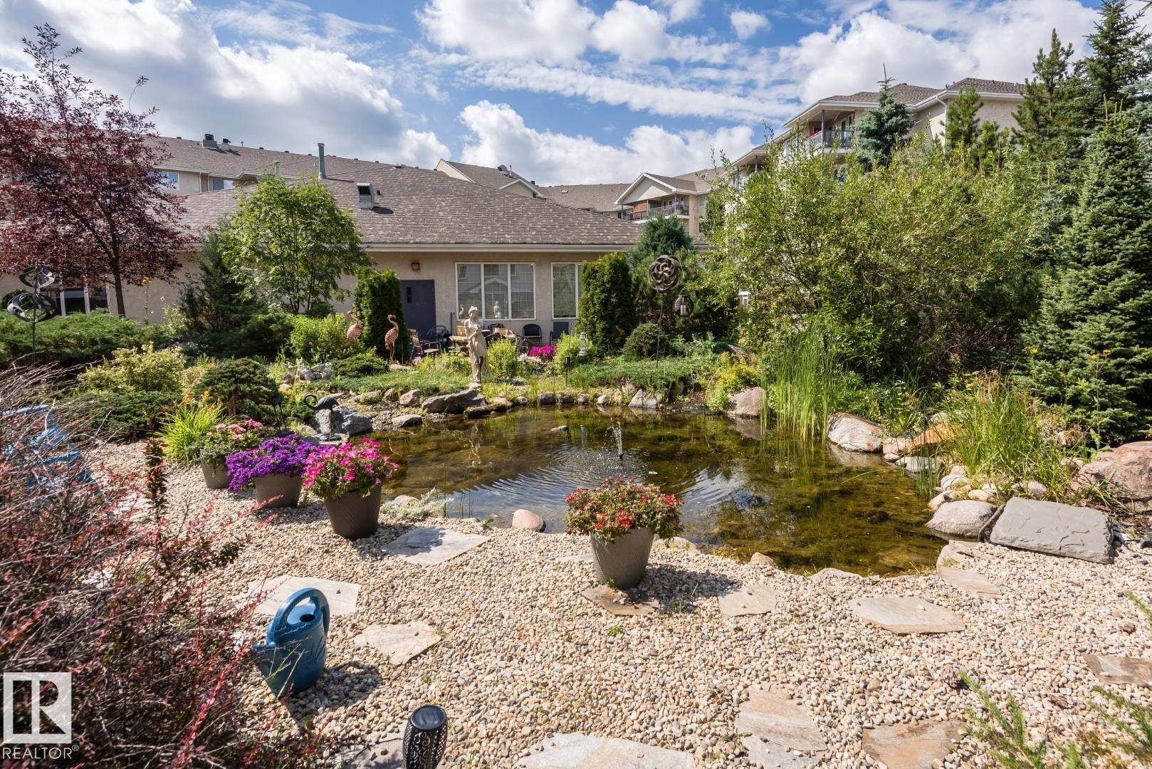 #218 261 Youville Dr E Nw, Edmonton, AB