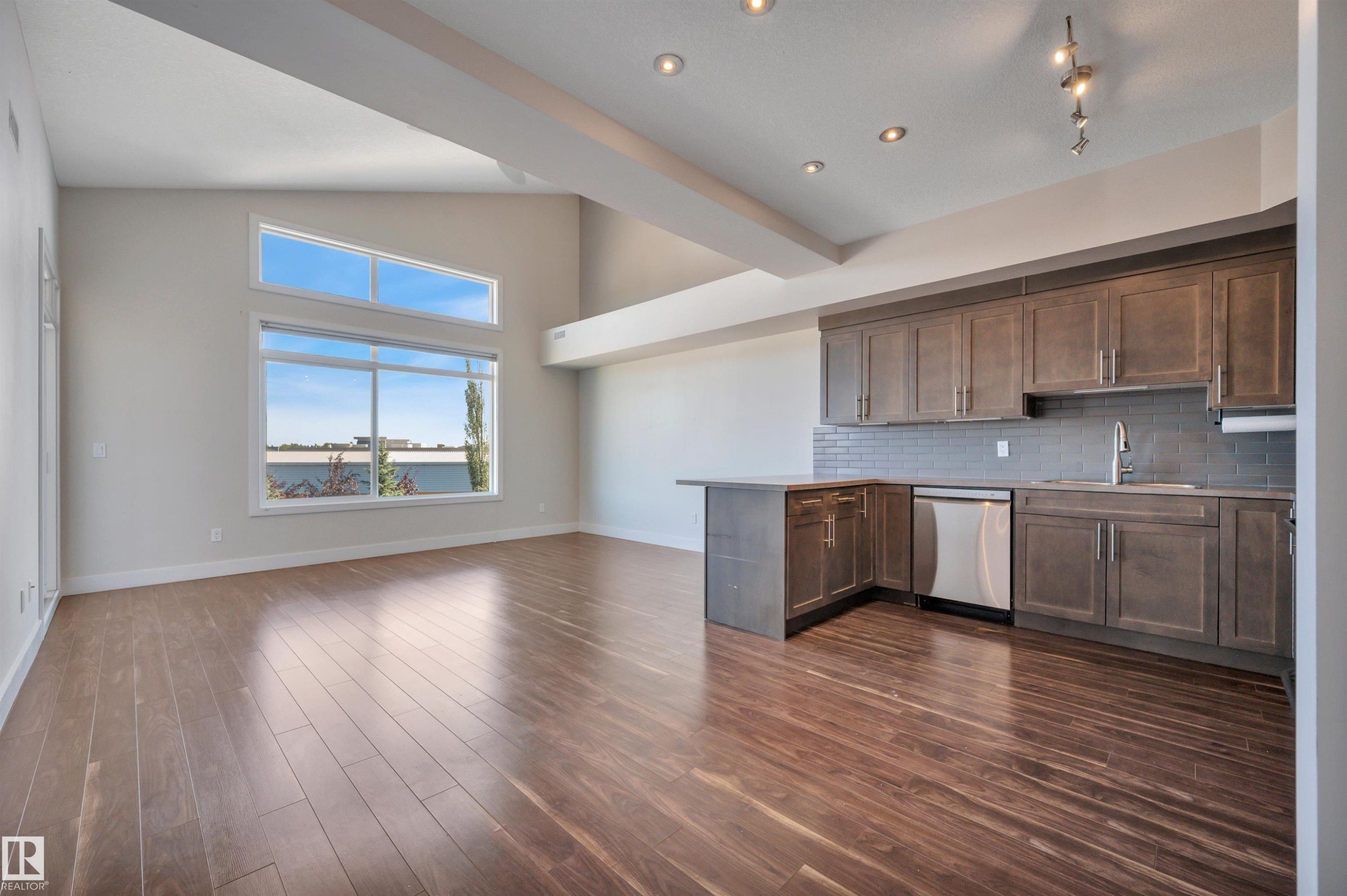 #302 279 Wye Rd, Sherwood Park, AB