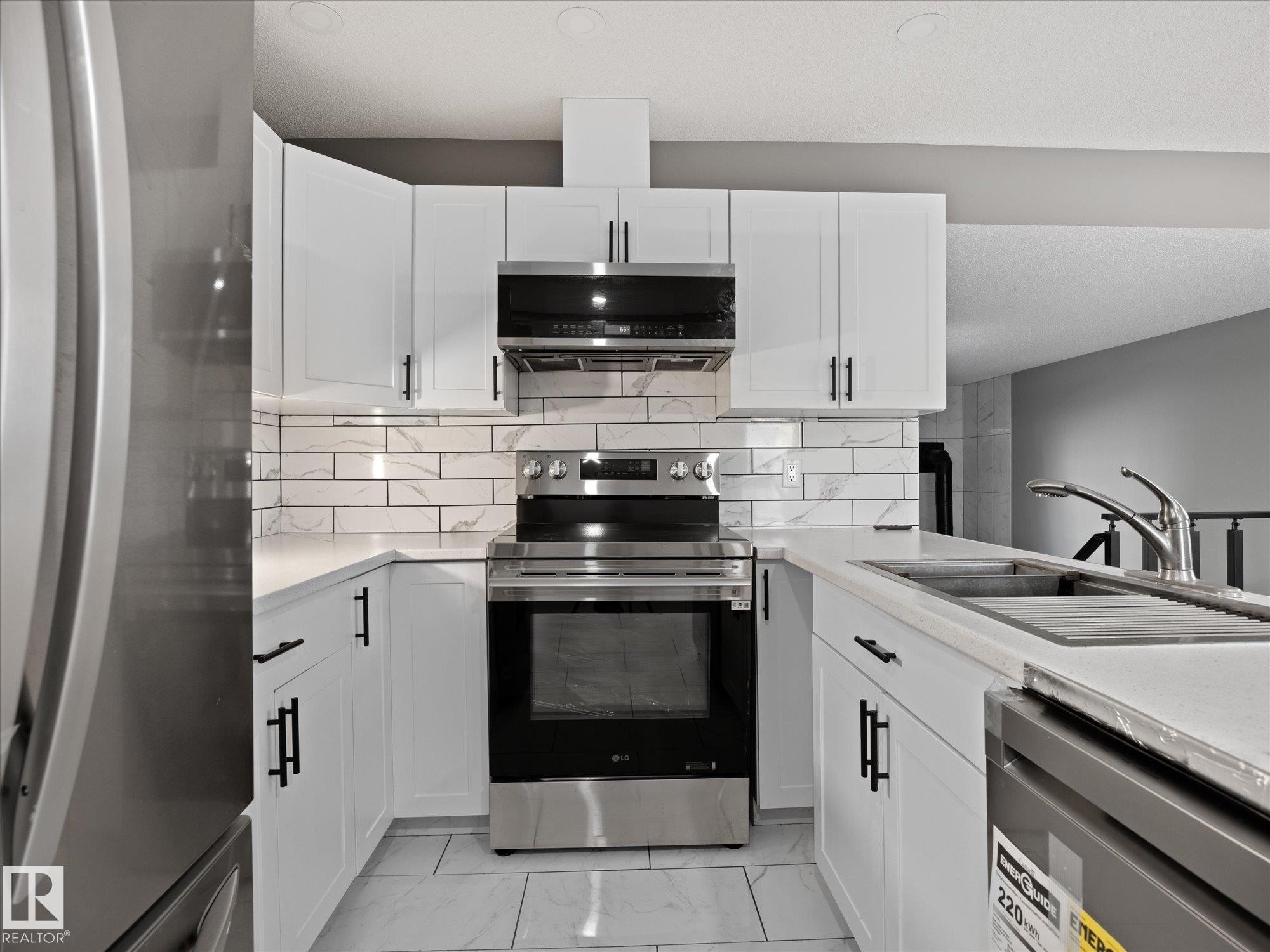 11211 104 Street Nw, Edmonton, AB