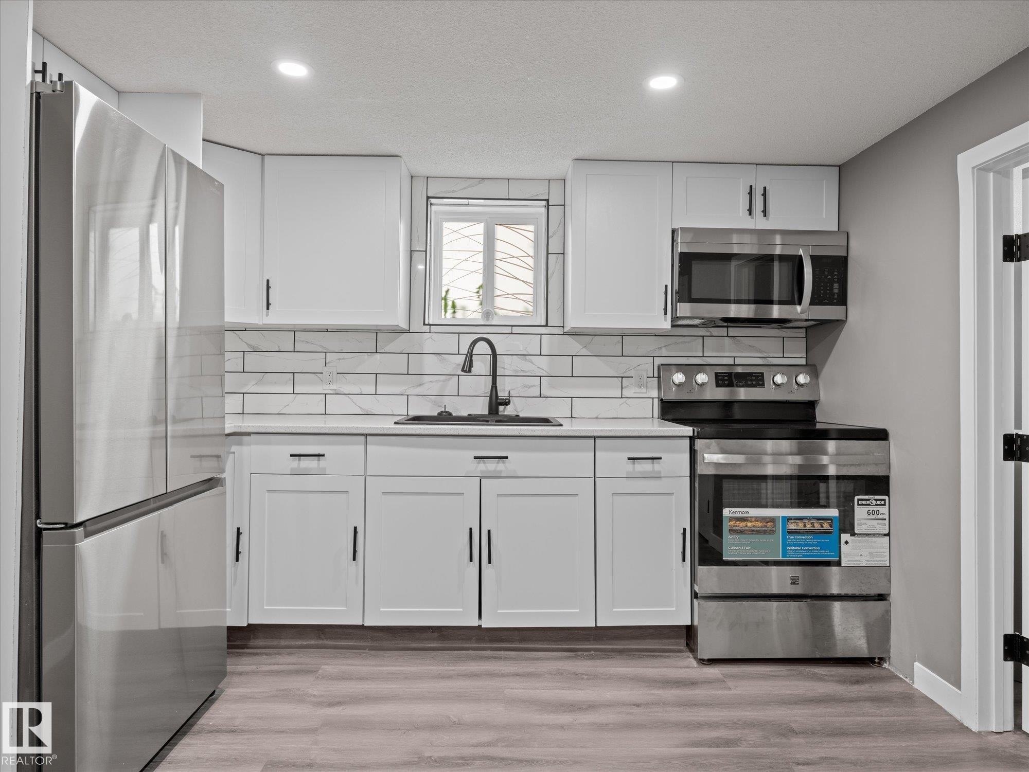 11211 104 Street Nw, Edmonton, AB
