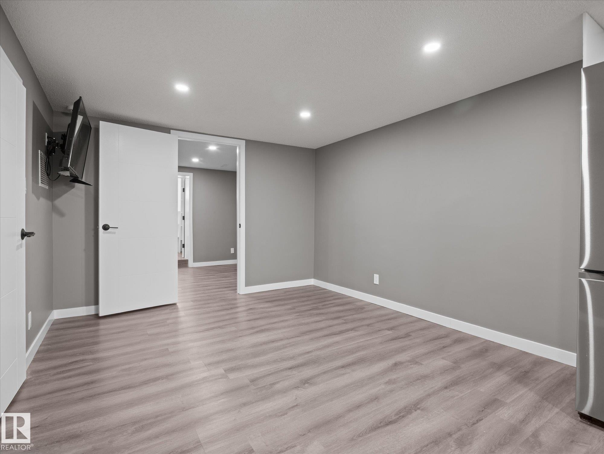 11211 104 Street Nw, Edmonton, AB
