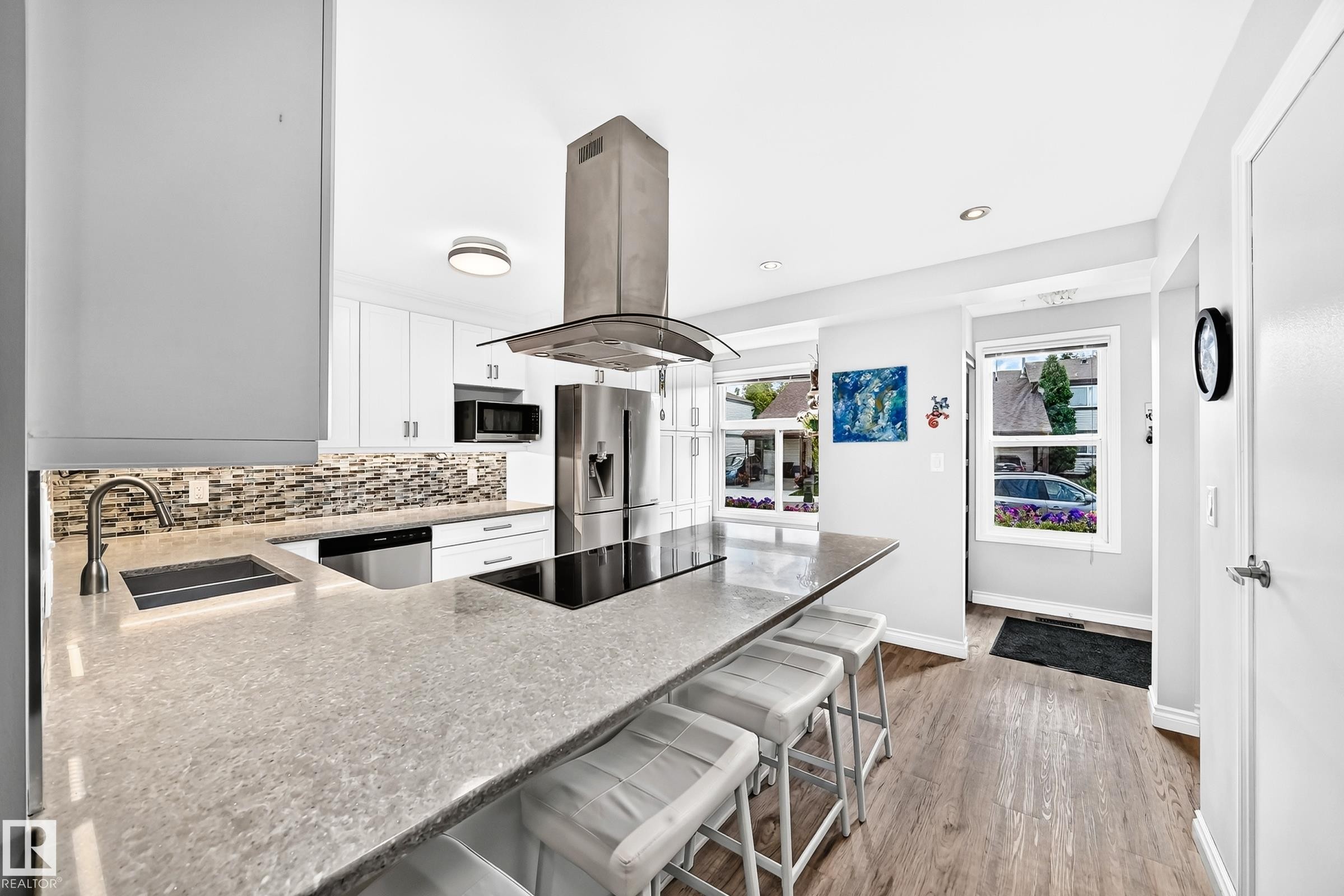 5620 93A Avenue Nw, Edmonton, AB