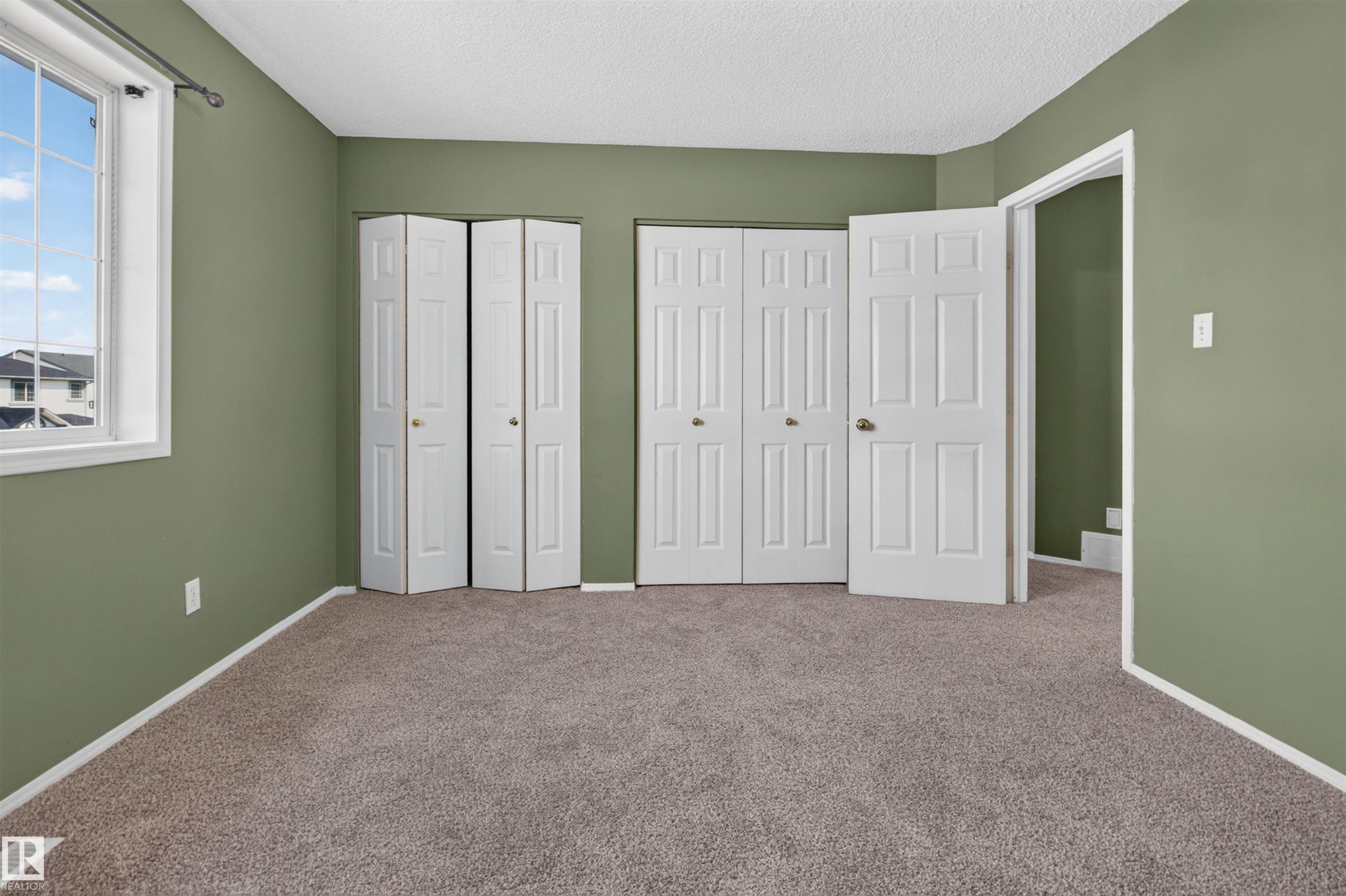 13510 33 Street Nw, Edmonton, AB