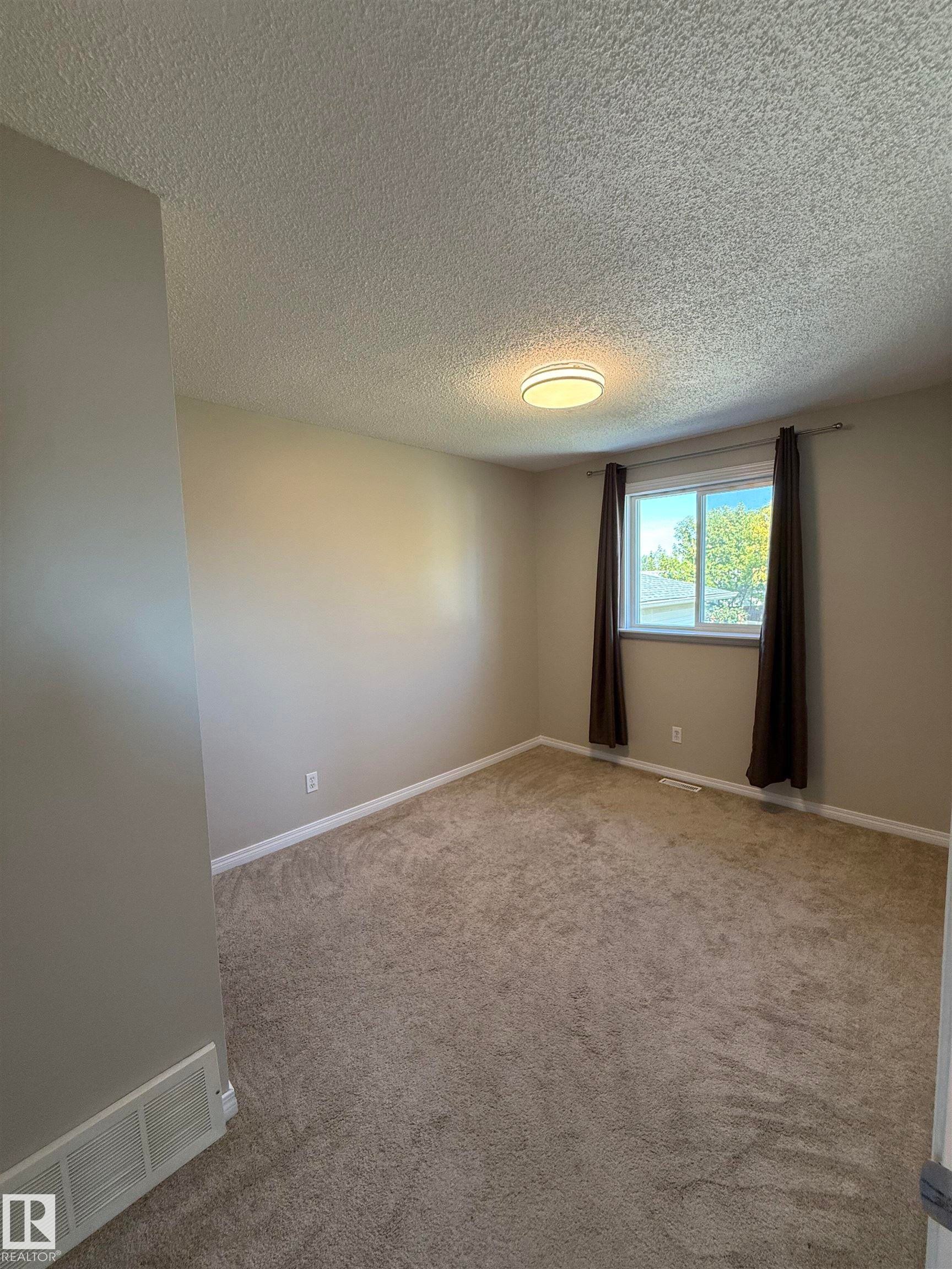 3723 46 Street Nw, Edmonton, AB