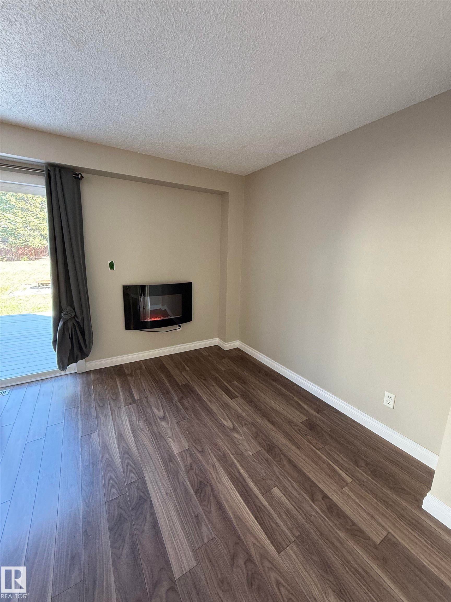 3723 46 Street Nw, Edmonton, AB