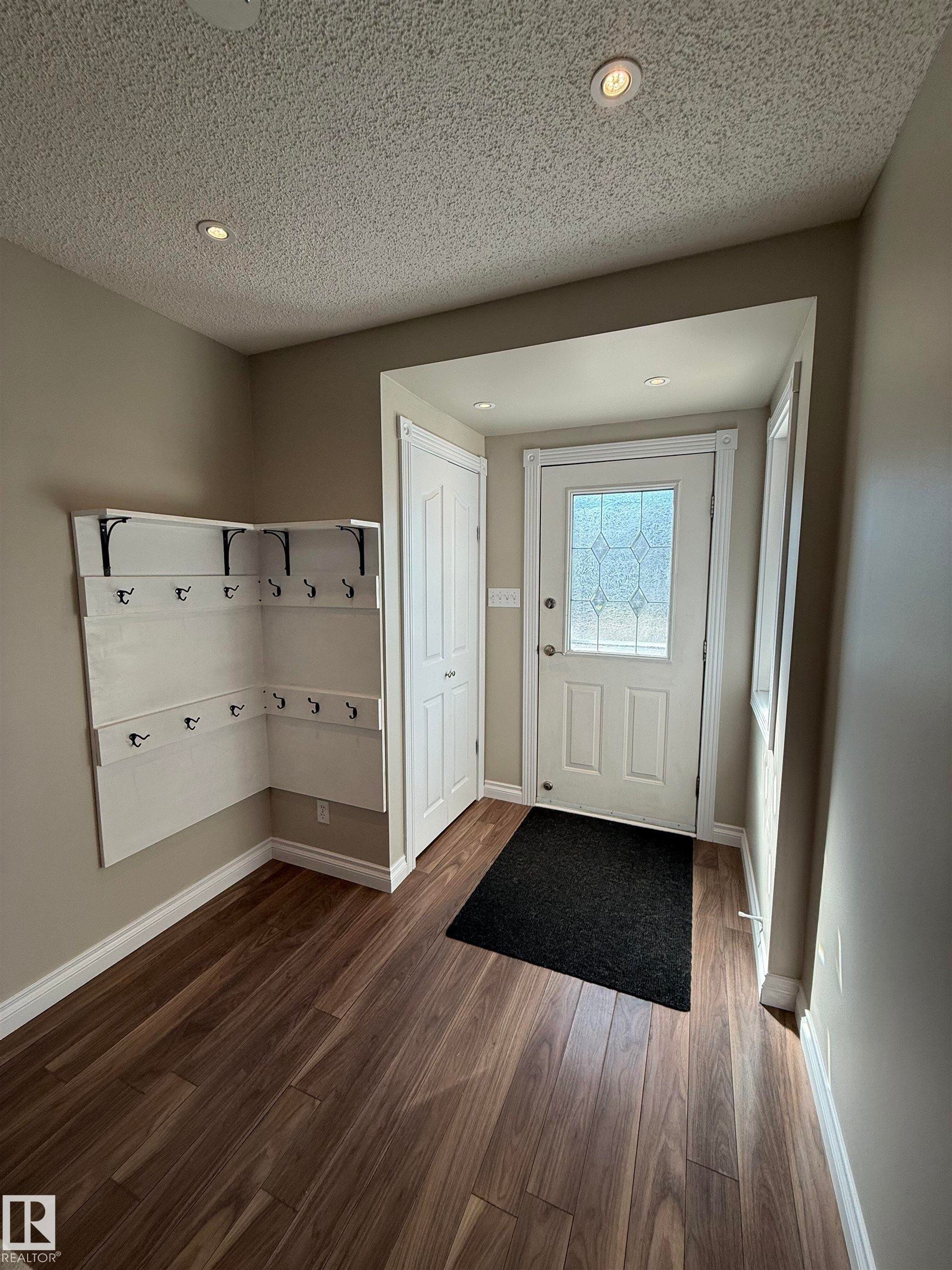 3723 46 Street Nw, Edmonton, AB