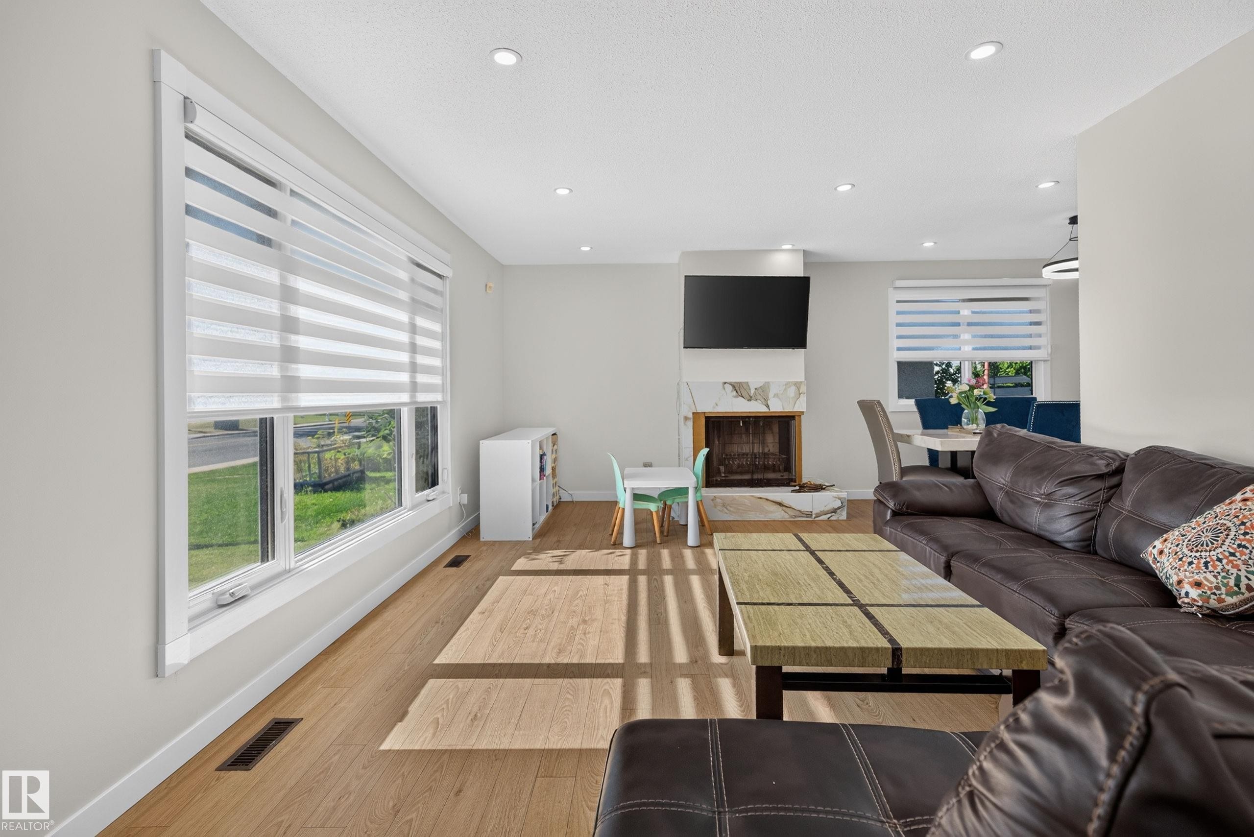 9212 150 Avenue Nw, Edmonton, AB