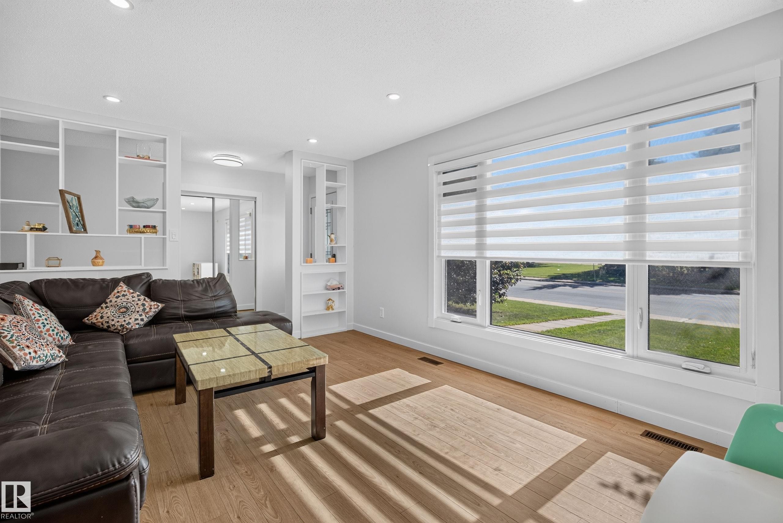9212 150 Avenue Nw, Edmonton, AB