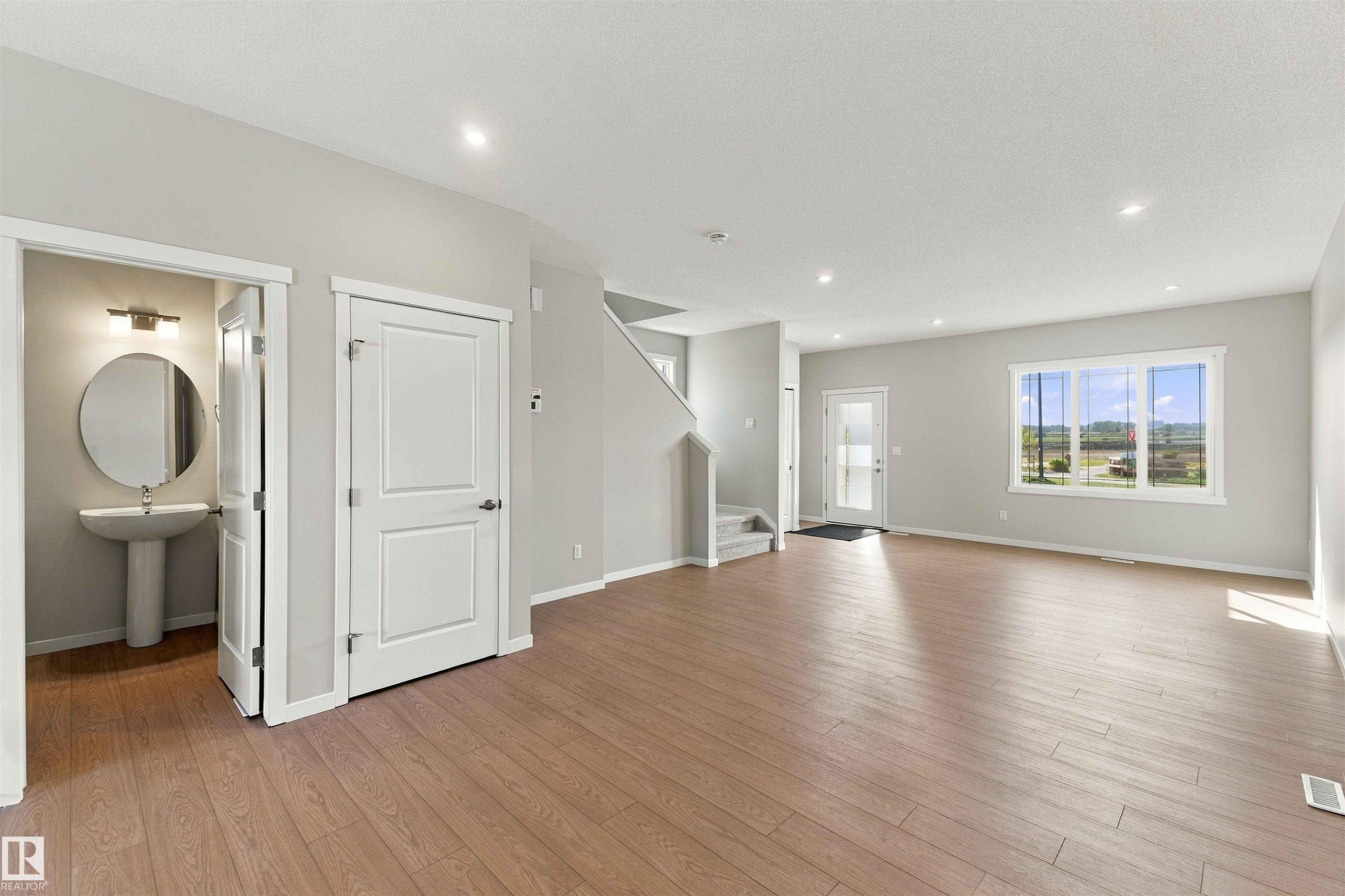 1256 Mcleod Avenue, Spruce Grove, AB