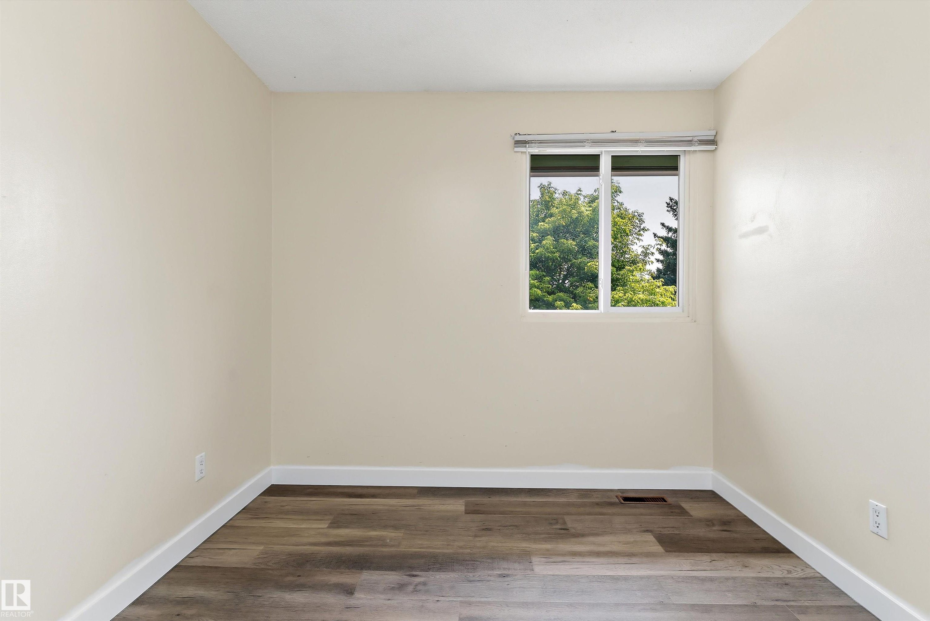 899 Abbotsfield Road Nw, Edmonton, AB