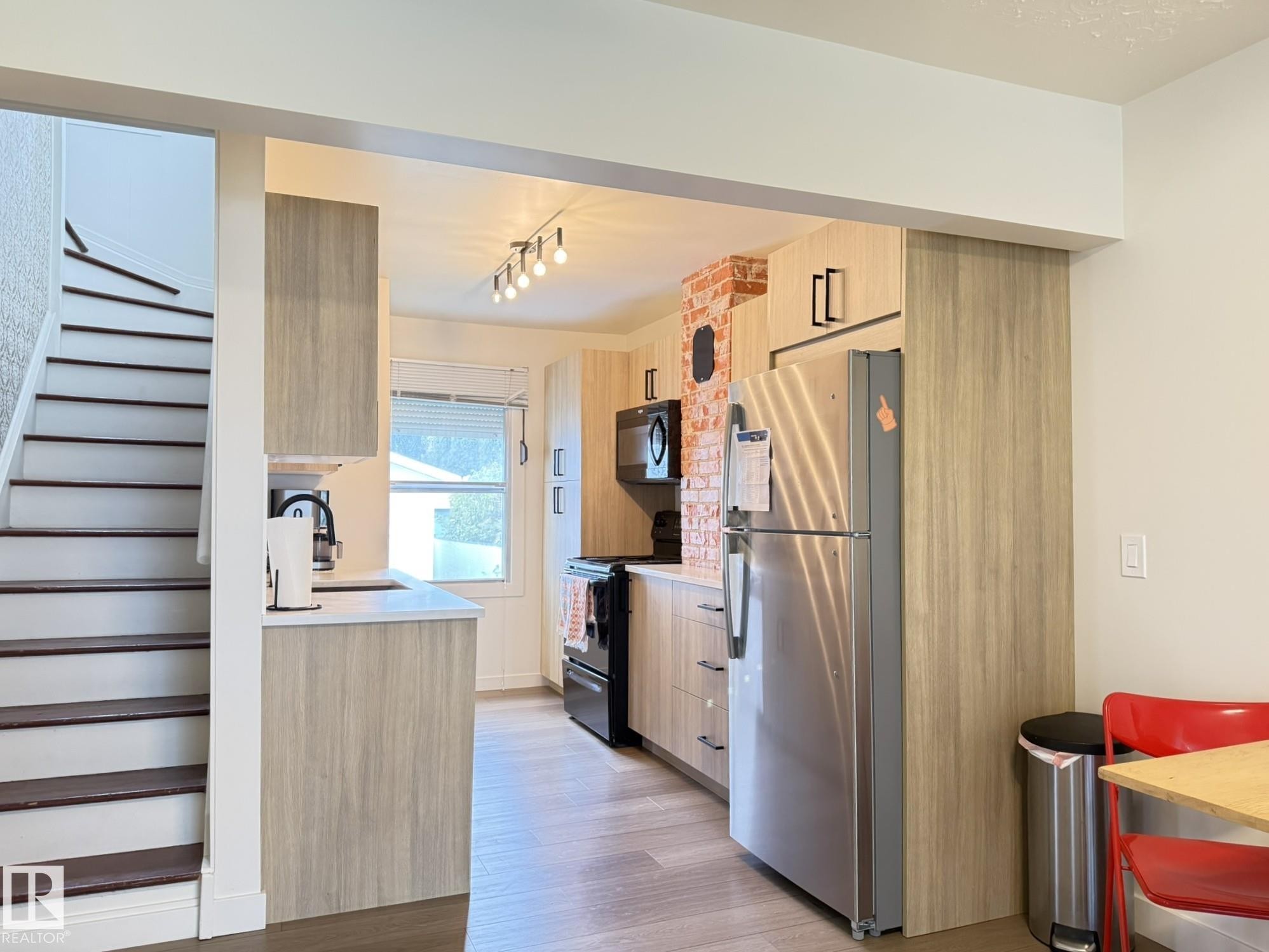 11416 90 Street Nw, Edmonton, AB