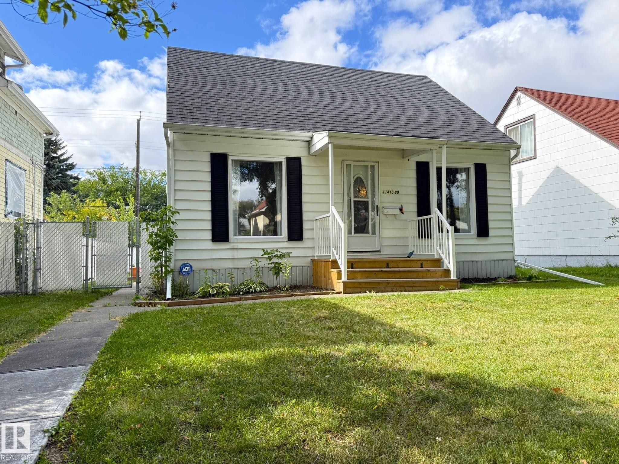 11416 90 Street Nw, Edmonton, AB