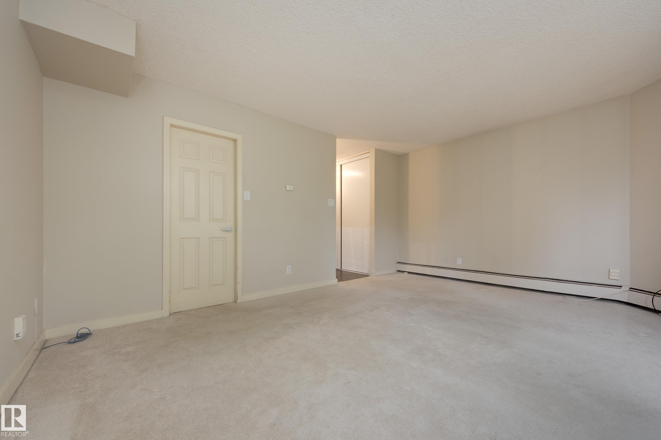 #7 9734 111 St Nw, Edmonton, AB
