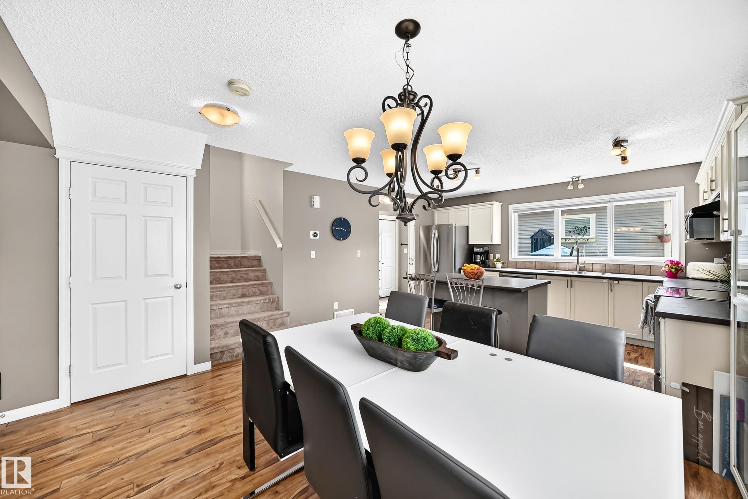 7839 14 Avenue Sw, Edmonton, AB